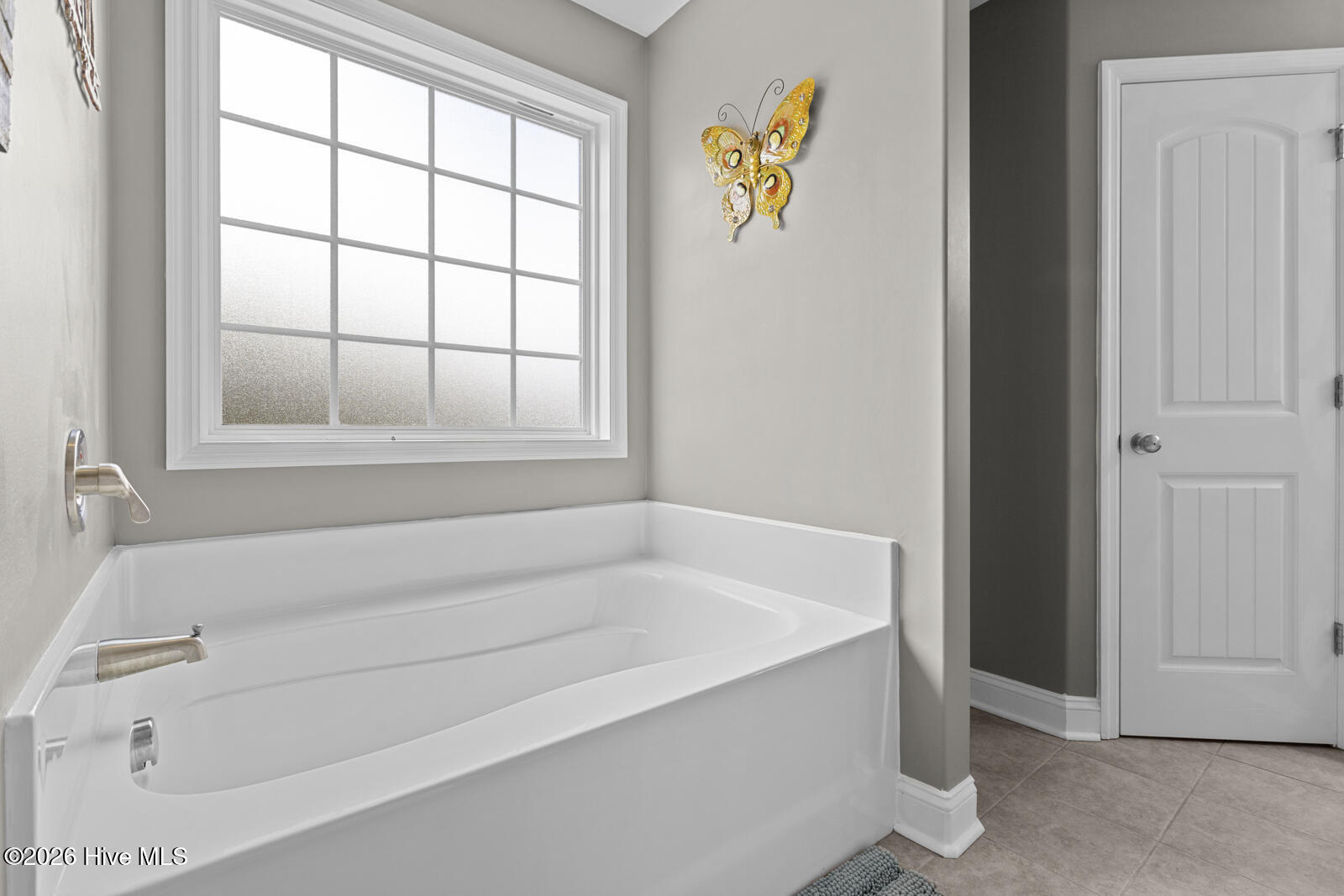 100564946 | Photo 25