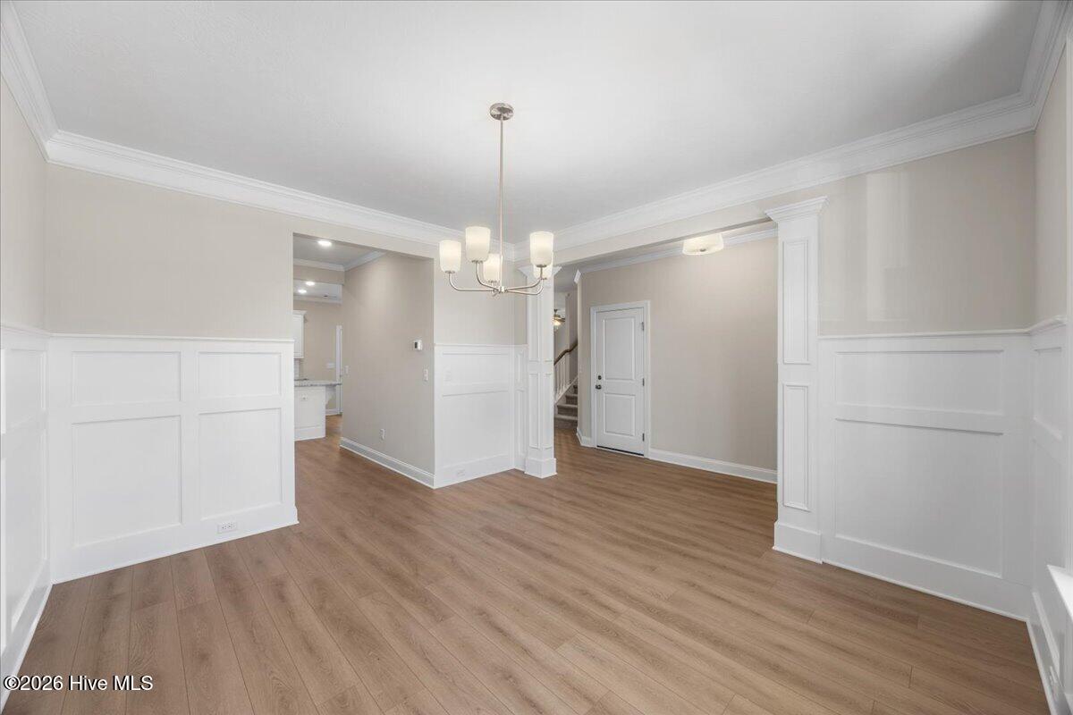 08-Dining Room
