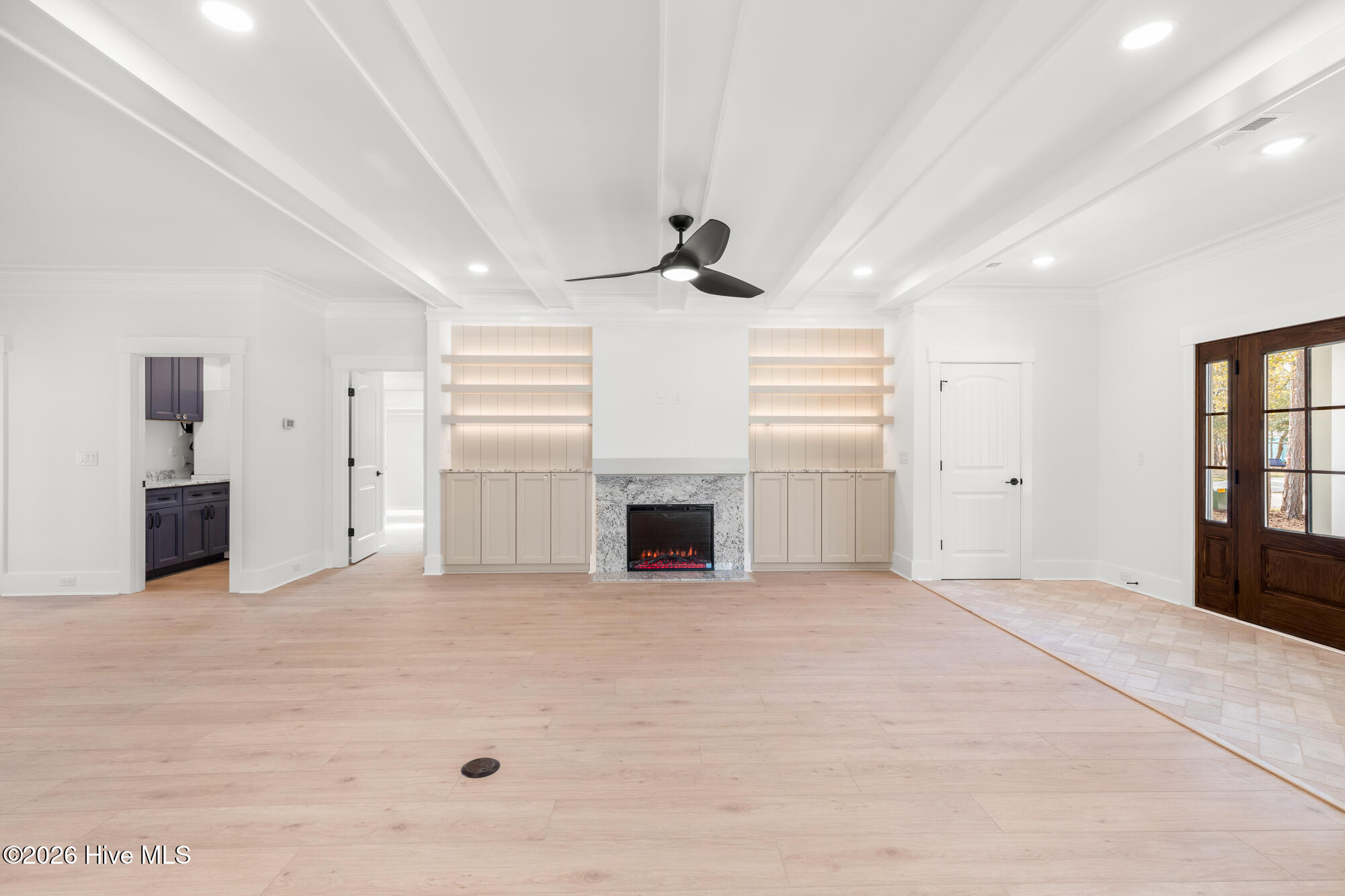 100516675 | Photo 21