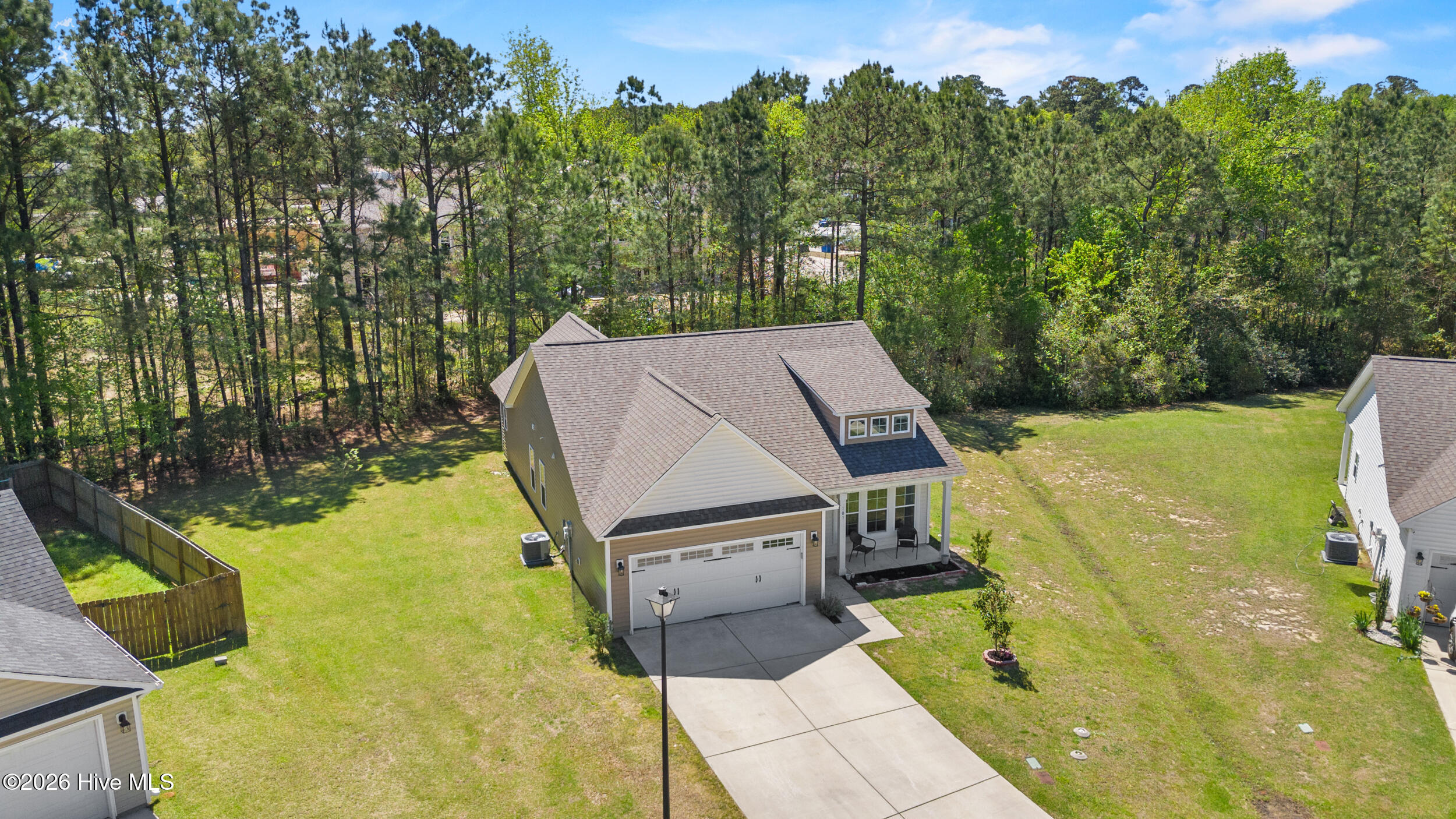 100566658 | Photo 31