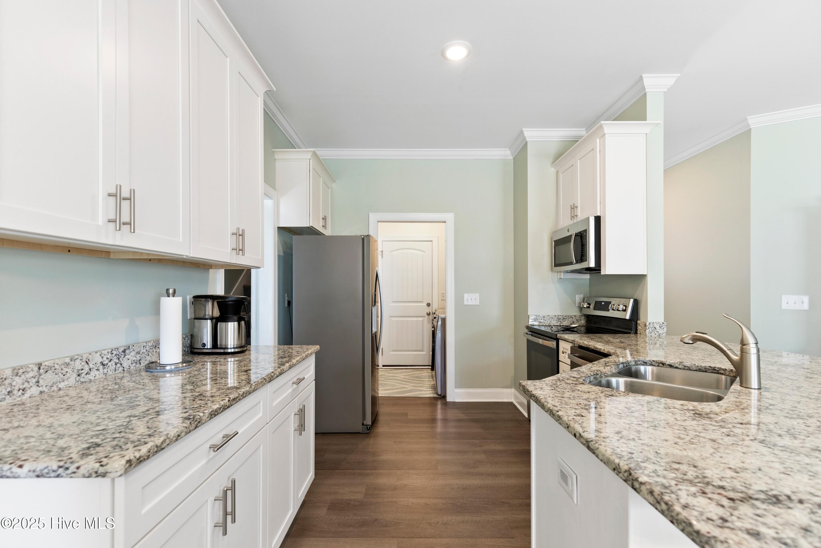 100529568 | Photo 24