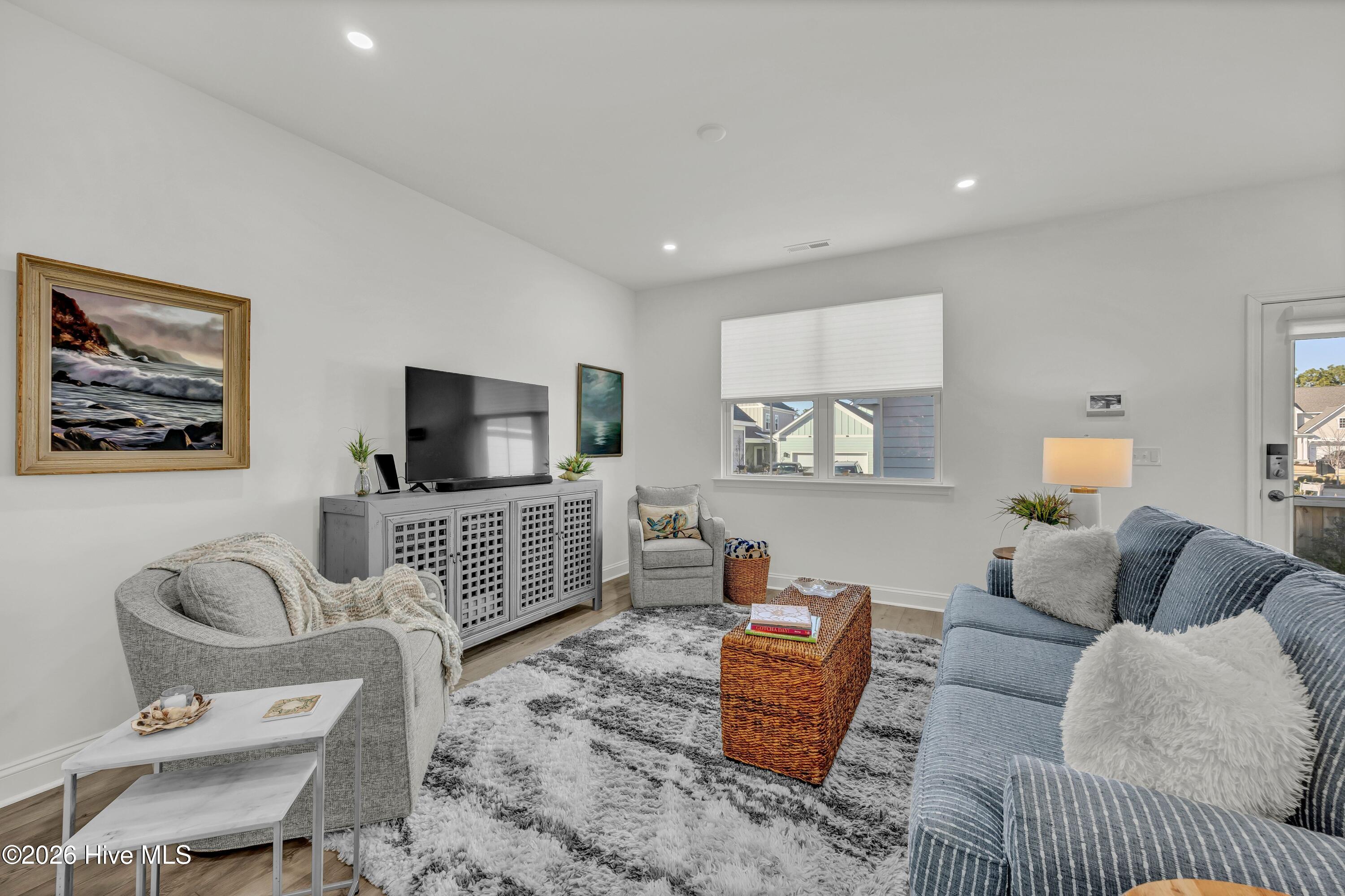 100552147 | Photo 10