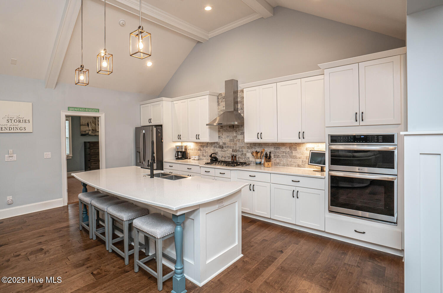 100558918 | Photo 15