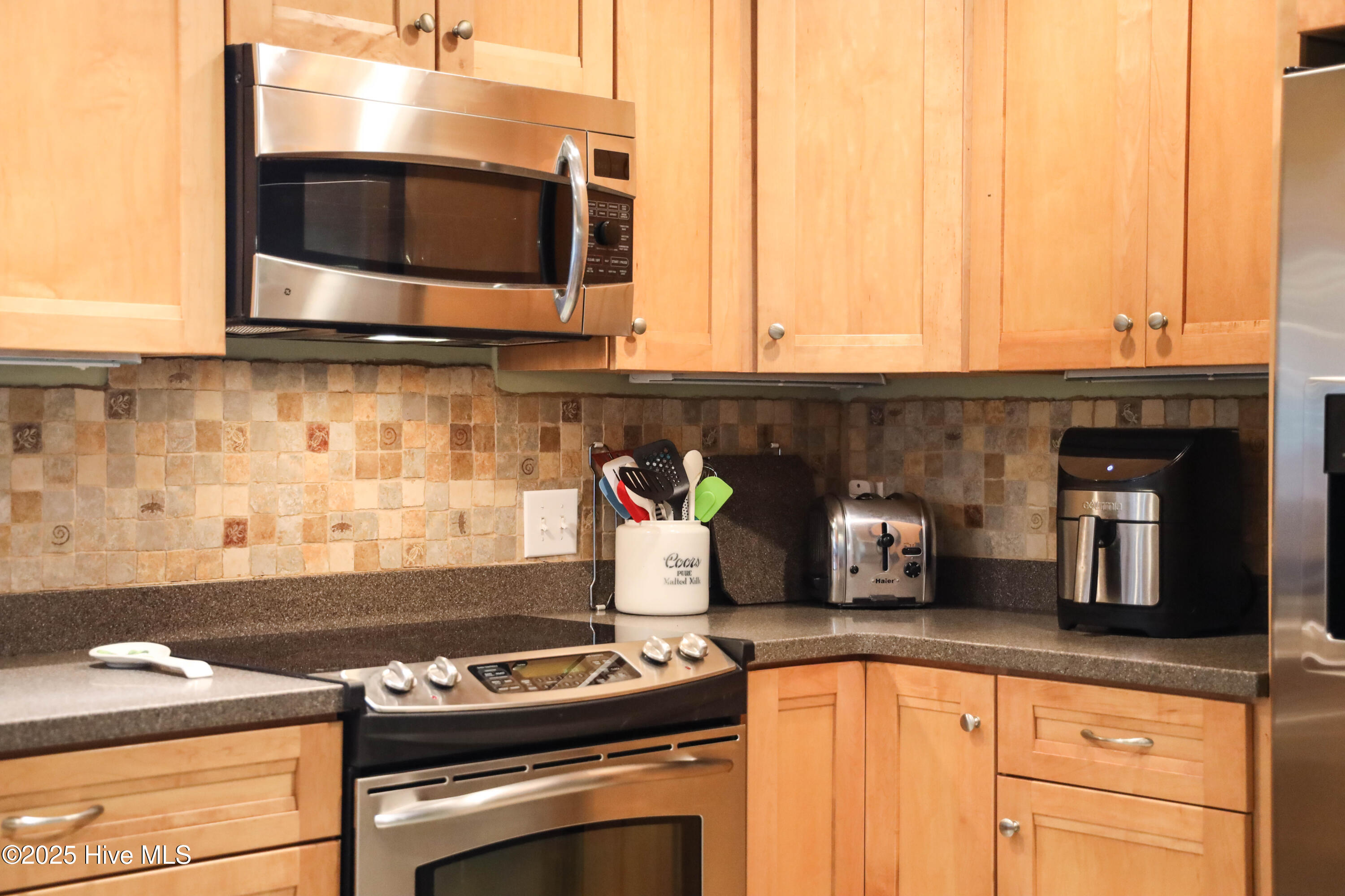 100538841 | Photo 29