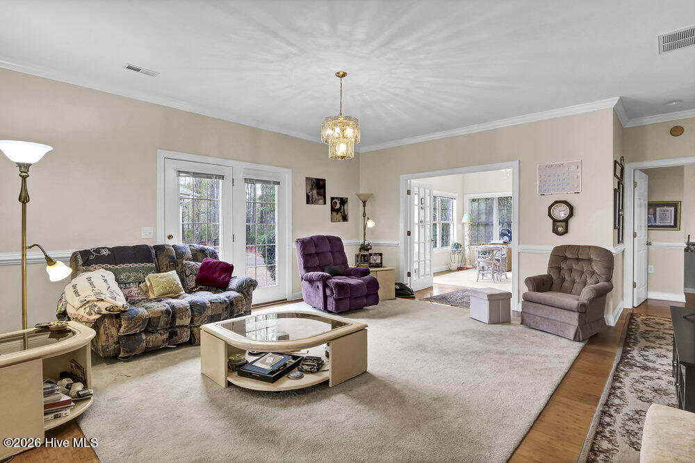 100549996 | Photo 11