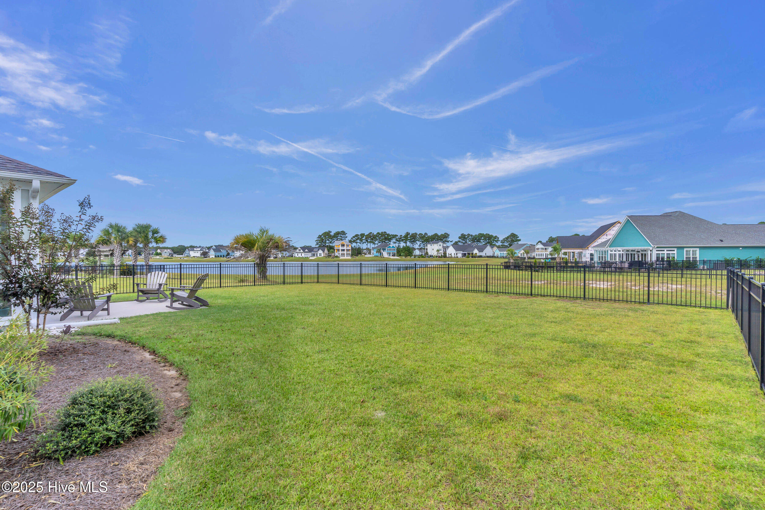 100535335 | Photo 38