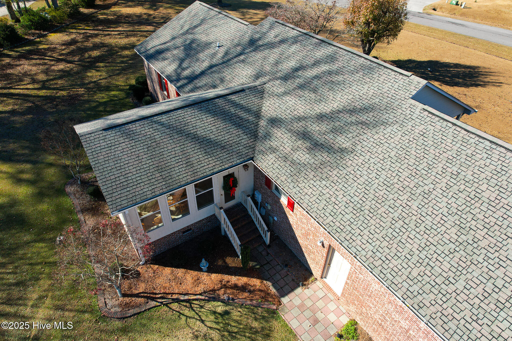 100545469 | Photo 14