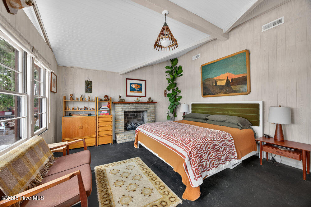 100562548 | Photo 27