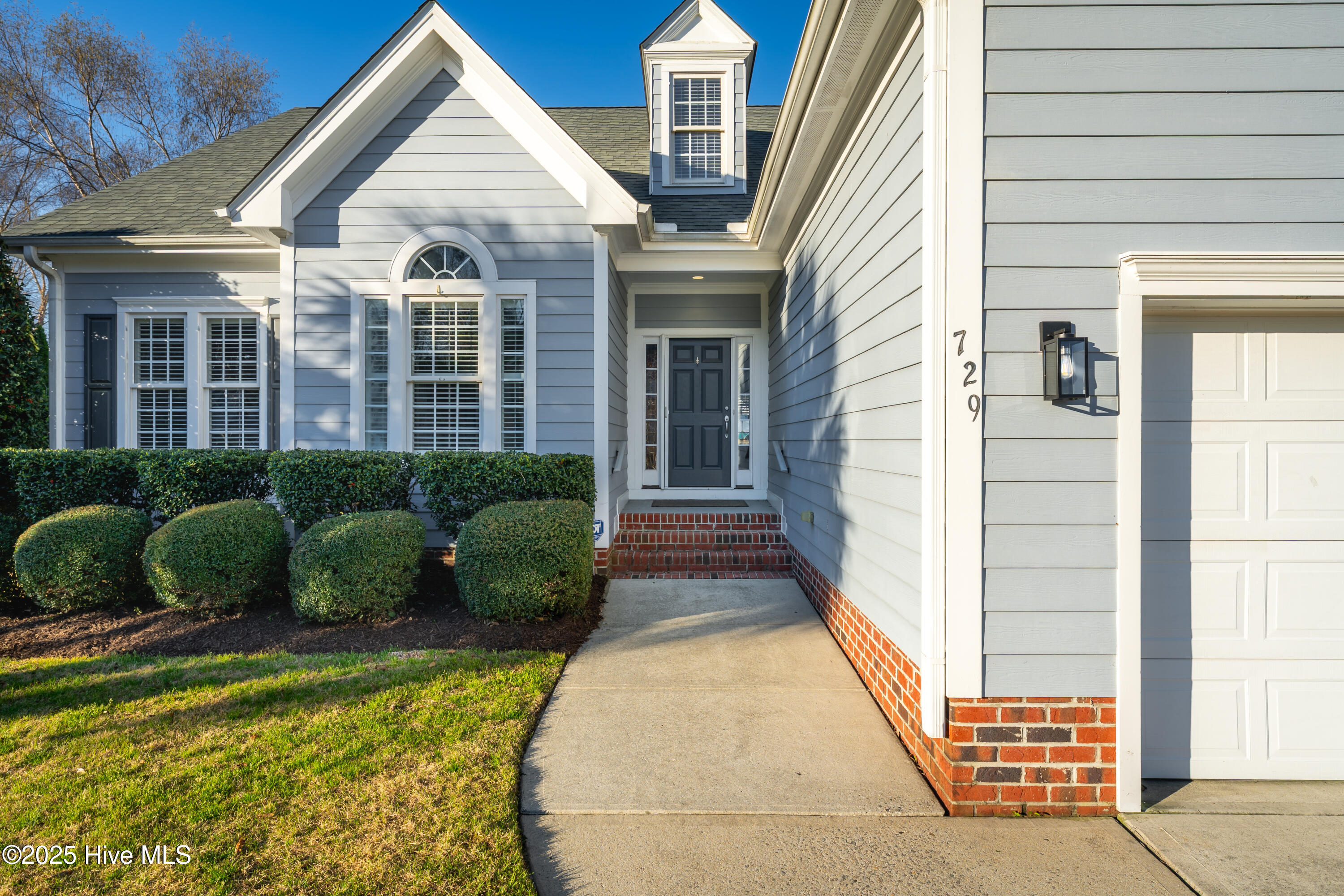 100497692 | Photo 40