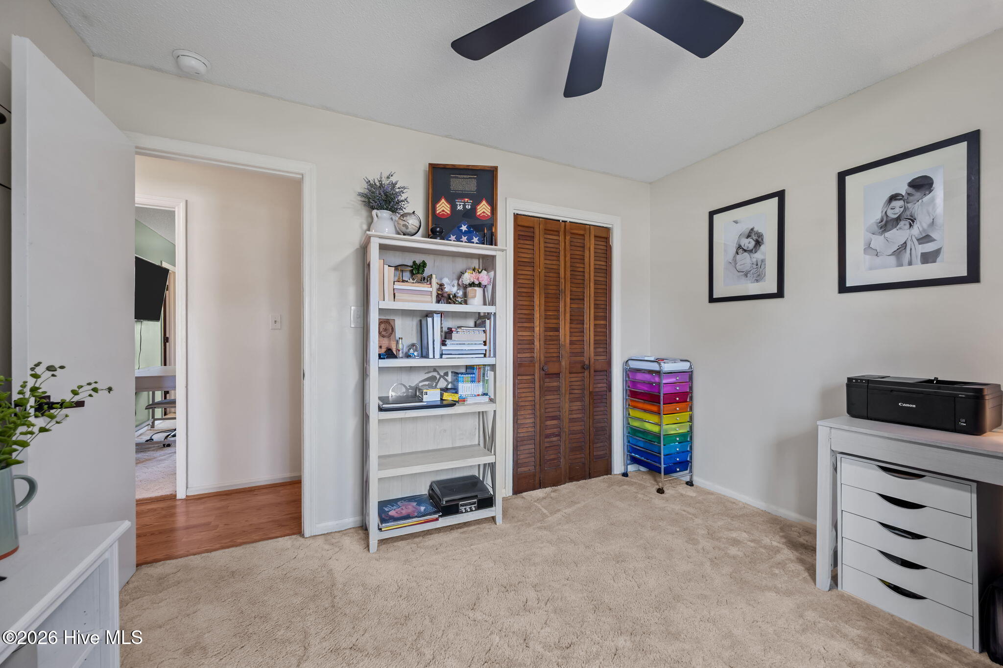 100559332 | Photo 22