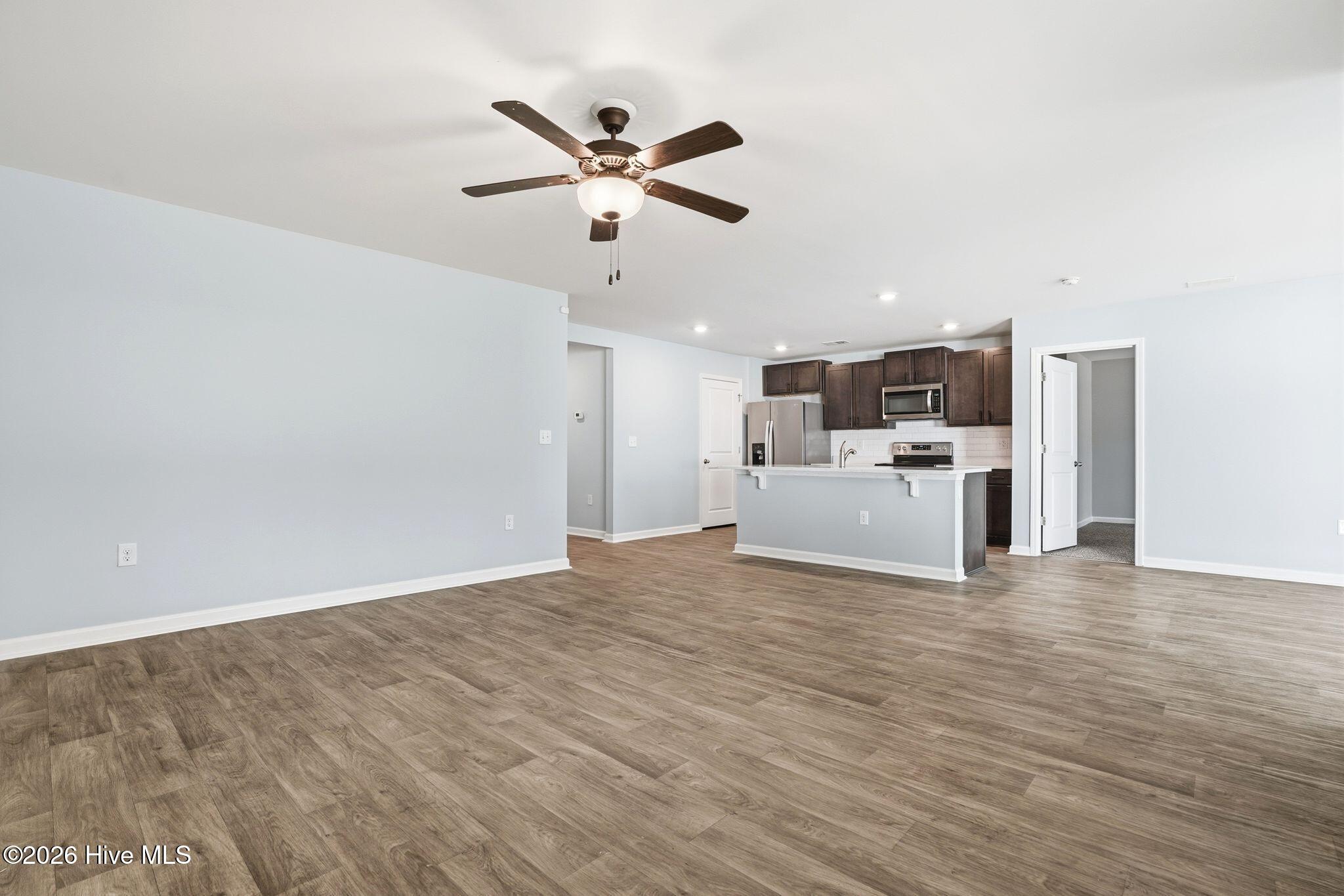 100558624 | Photo 15