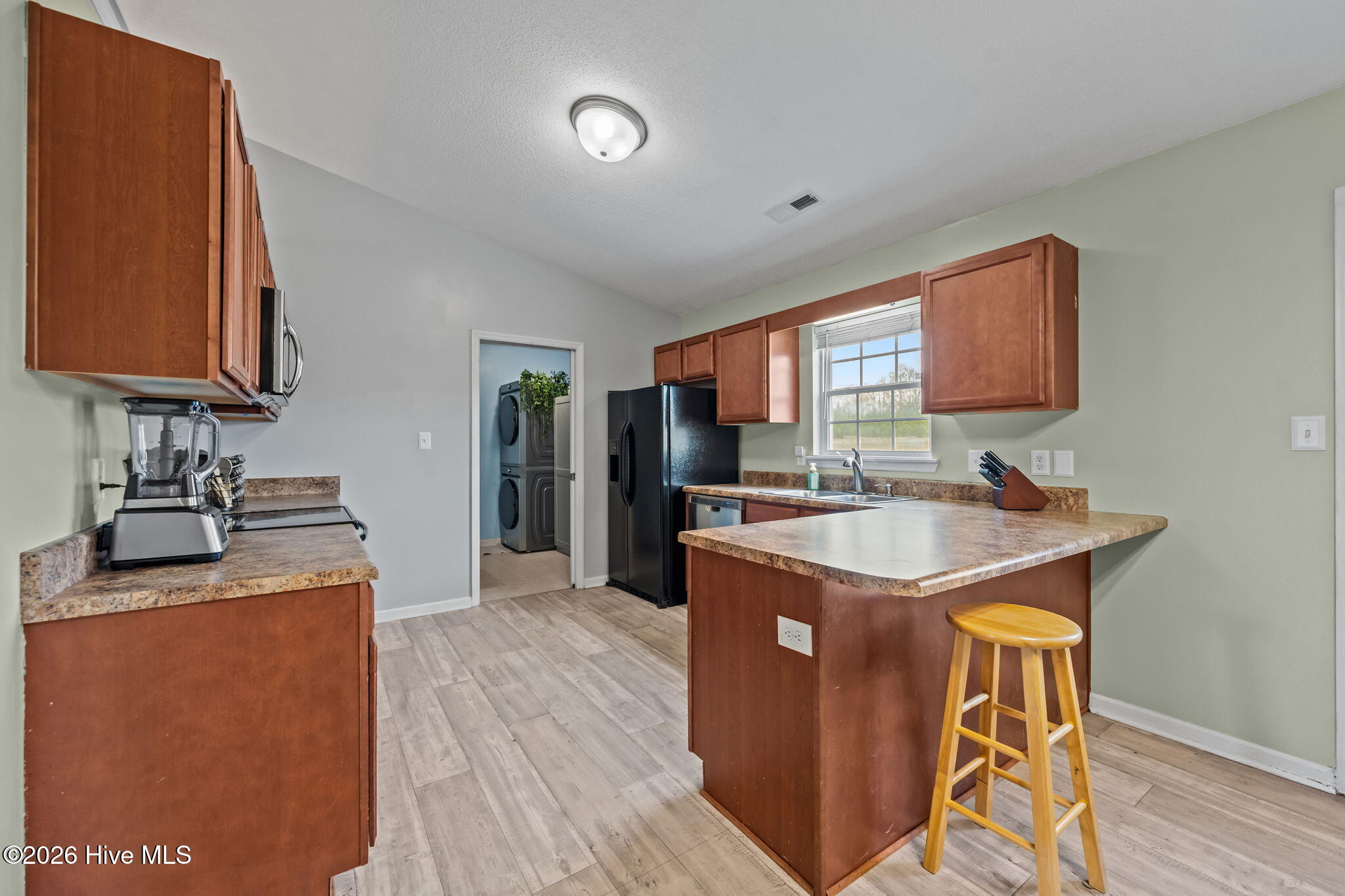 100547343 | Photo 16