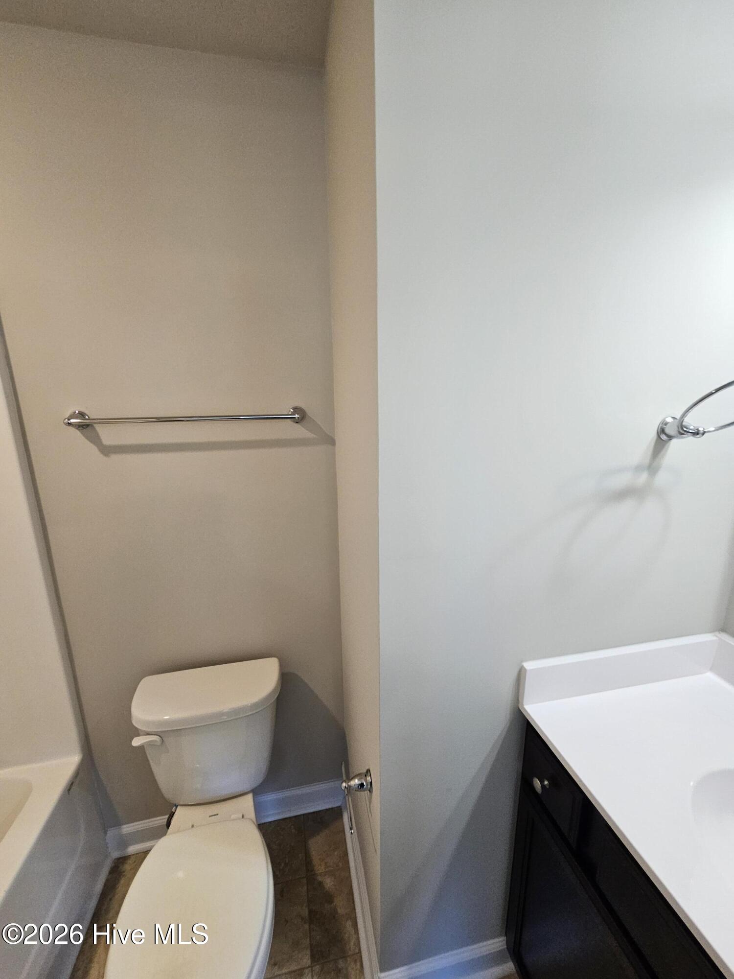 100554238 | Photo 13