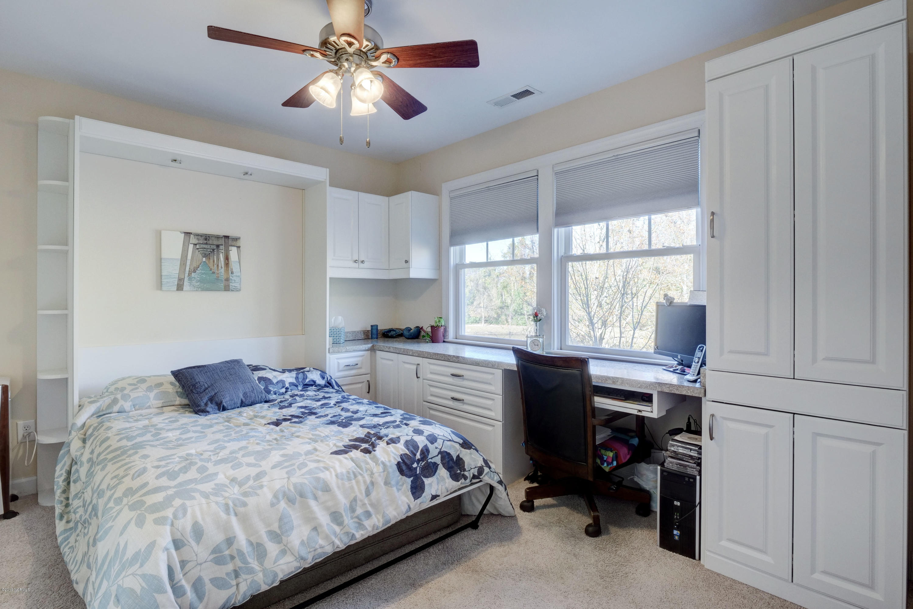 100551569 | Photo 23