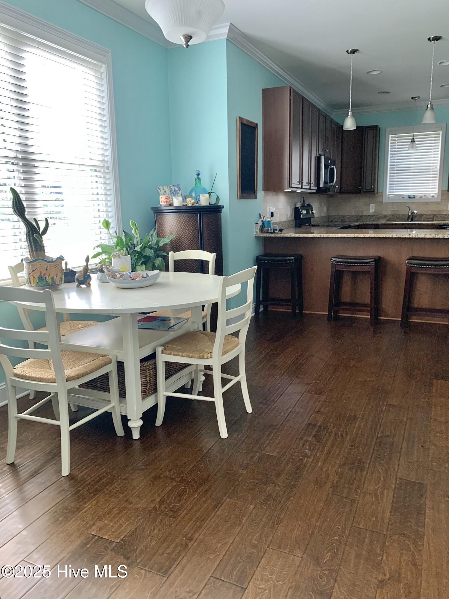 100536015 | Photo 21