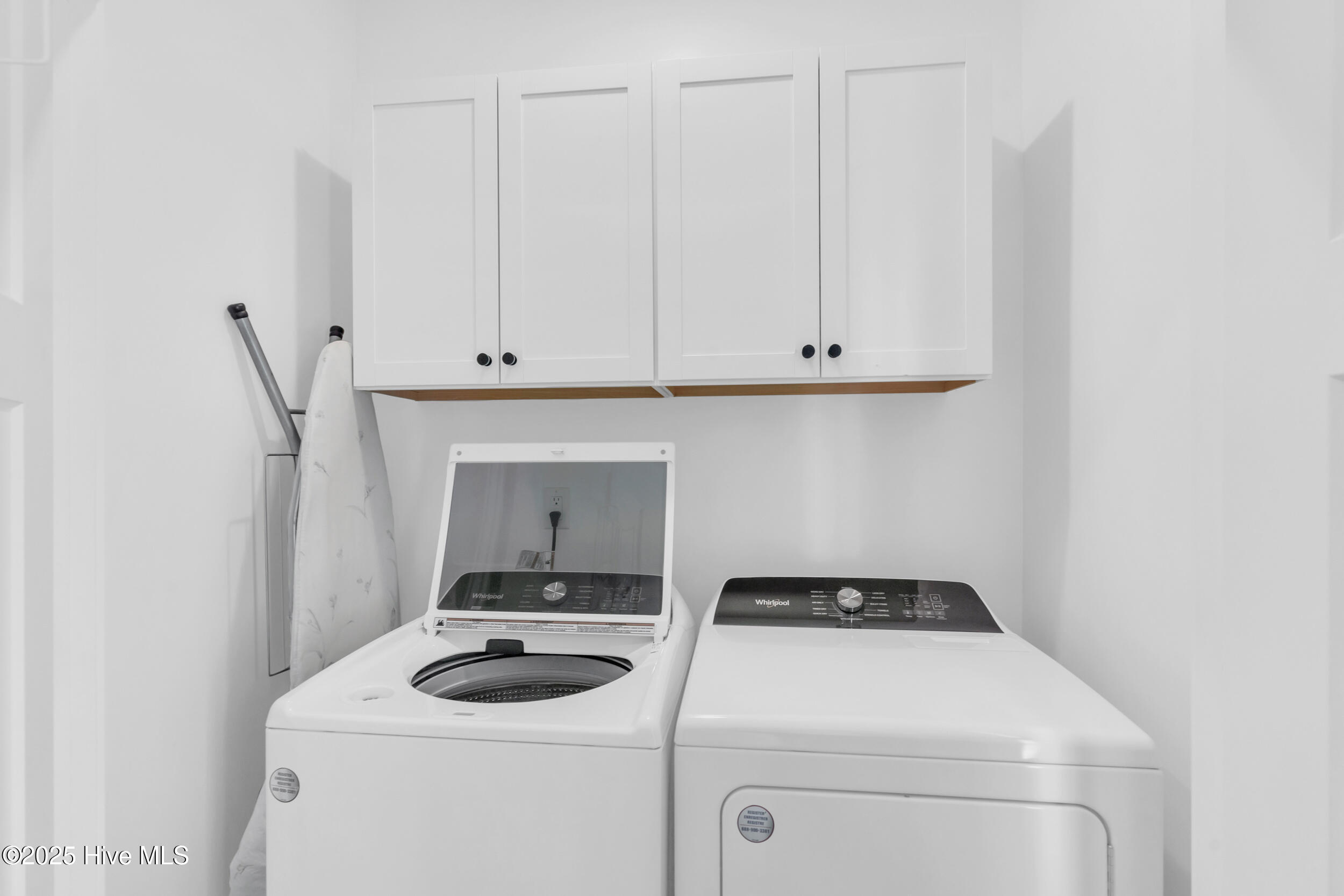 100534529 | Photo 33