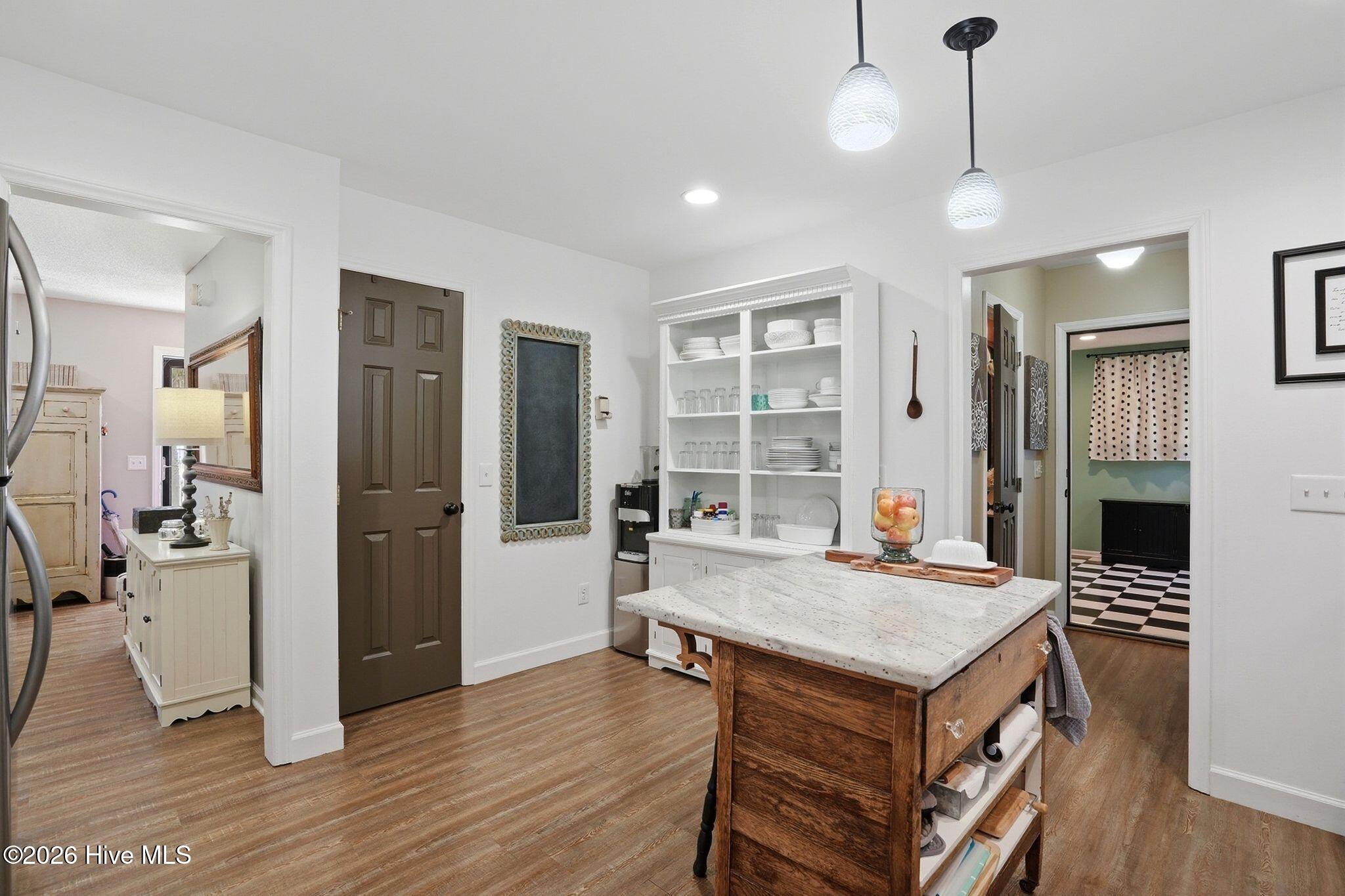 100557423 | Photo 27