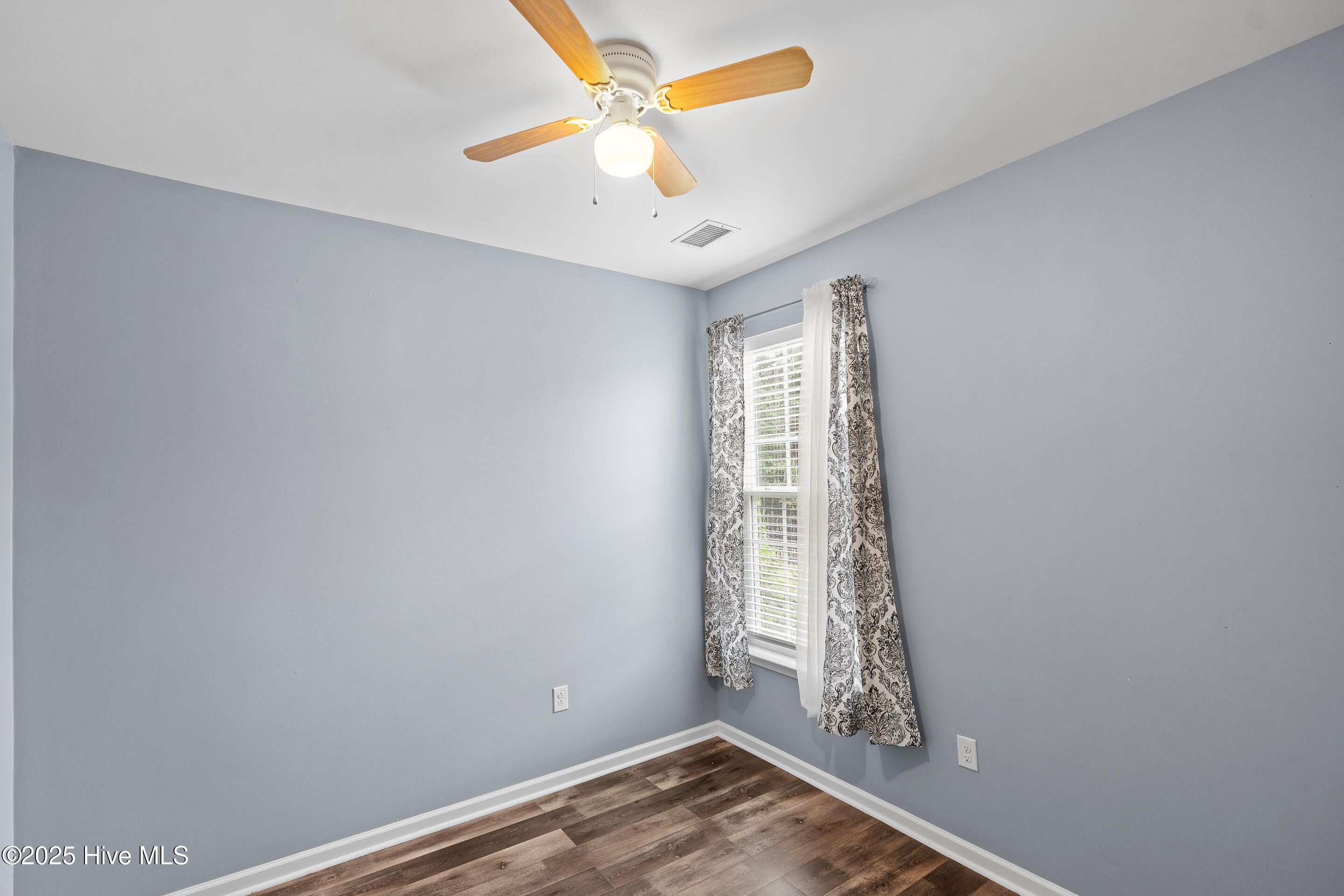 100533720 | Photo 13