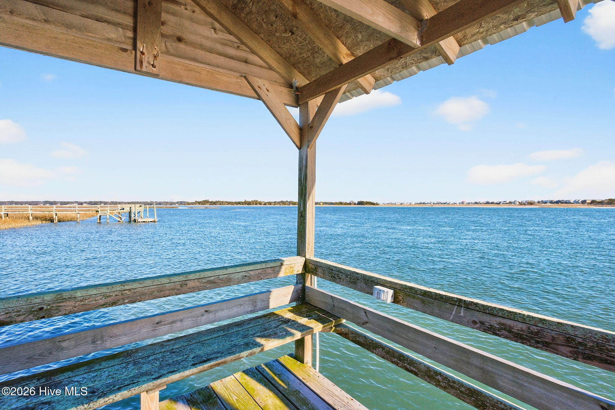 100555125 | Photo 63