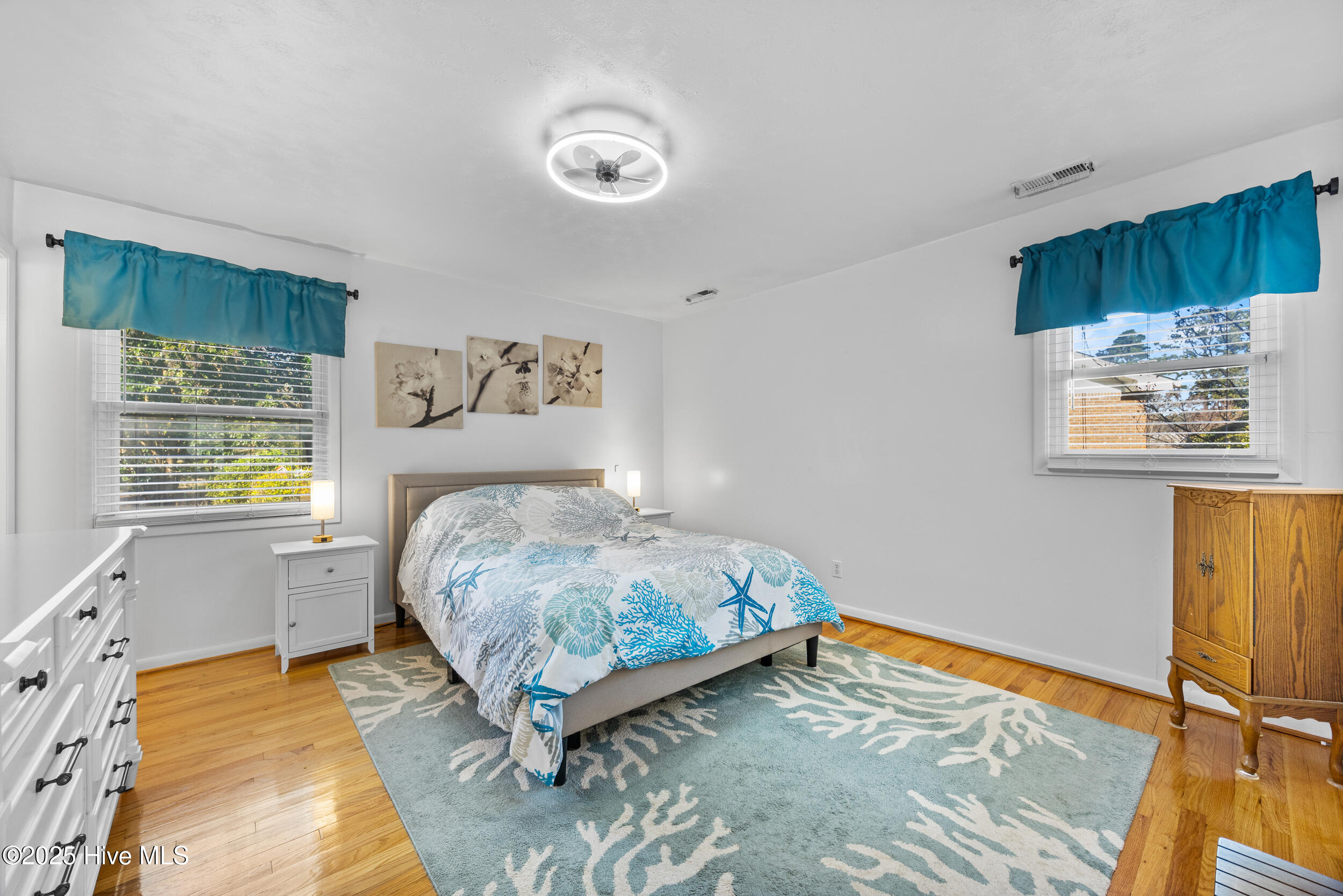 100546474 | Photo 27