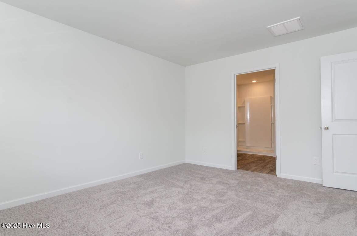 100560610 | Photo 13