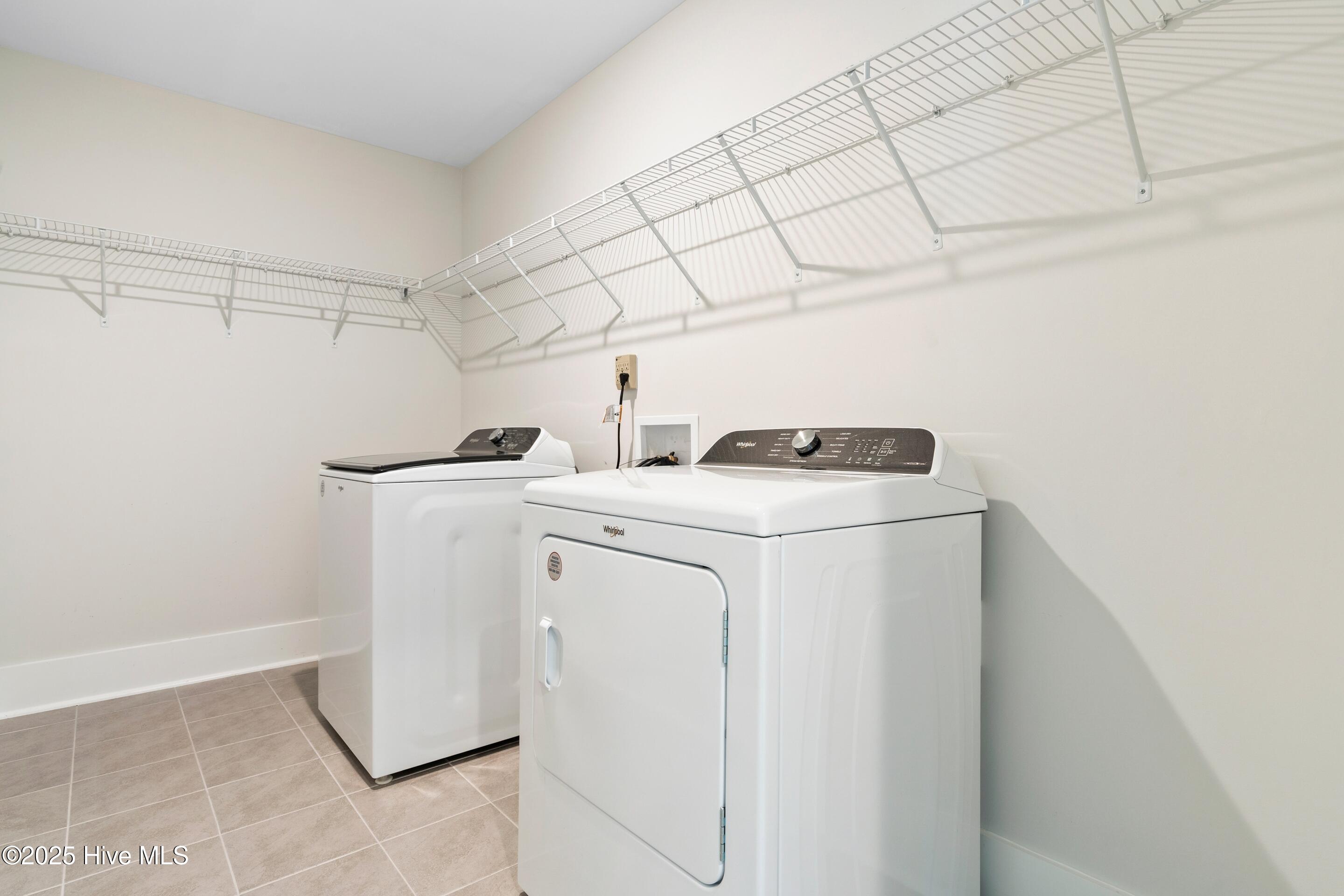 100547045 | Photo 47