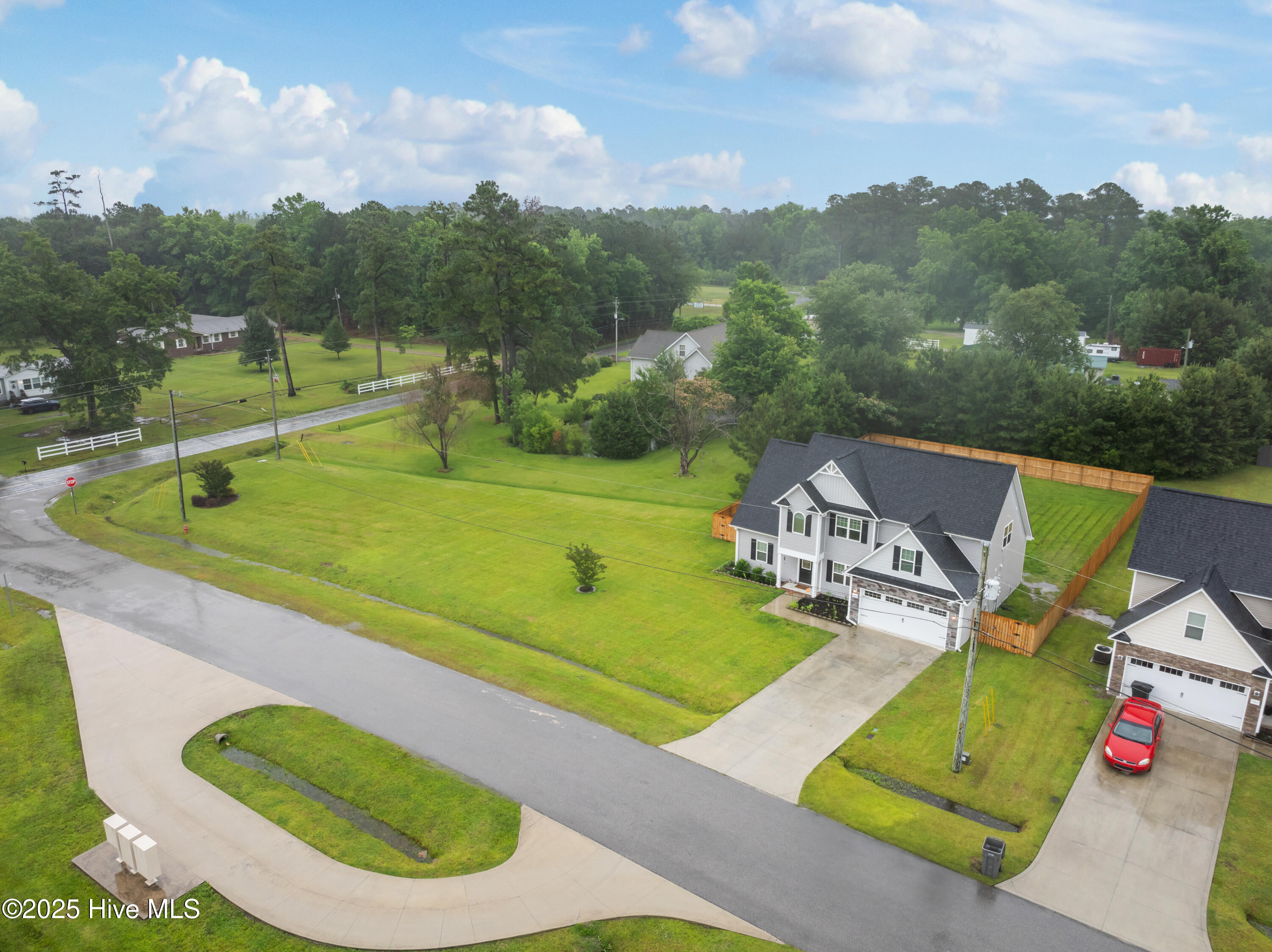 100512056 | Photo 48