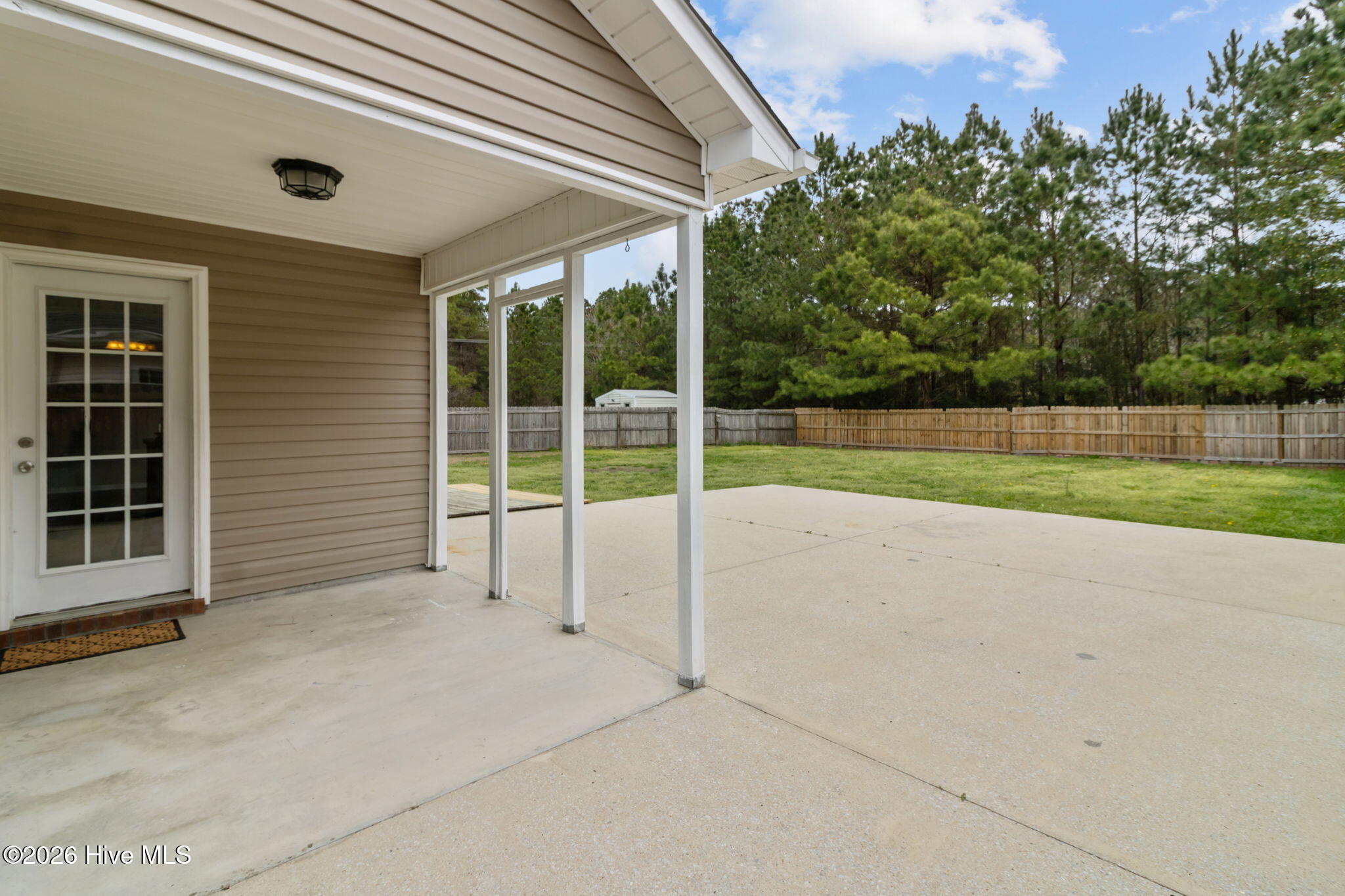 100561505 | Photo 40