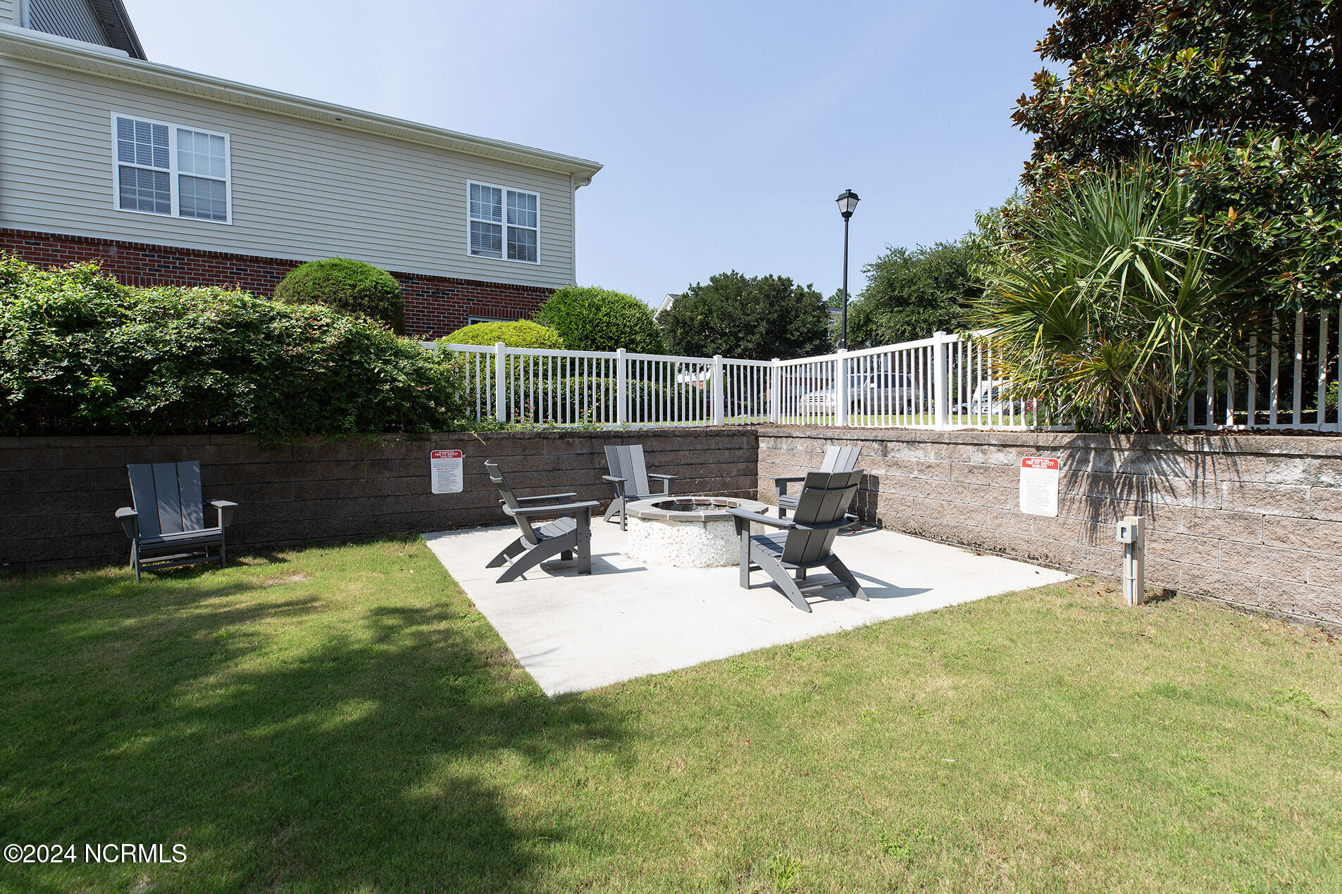 100463737 | Photo 34