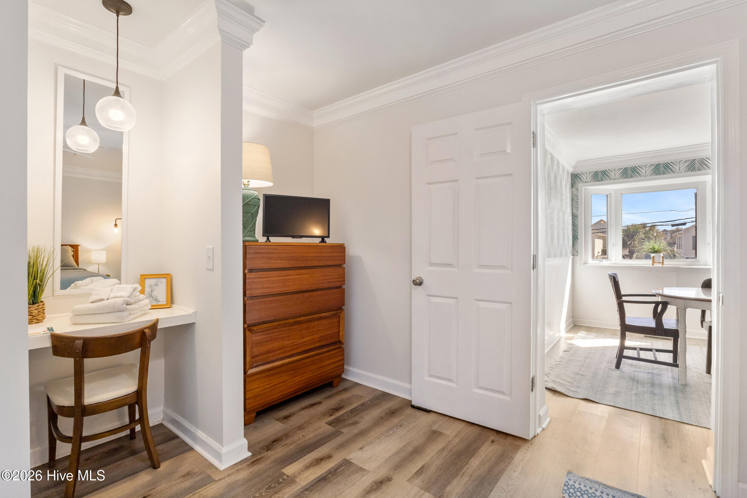 100565367 | Photo 20