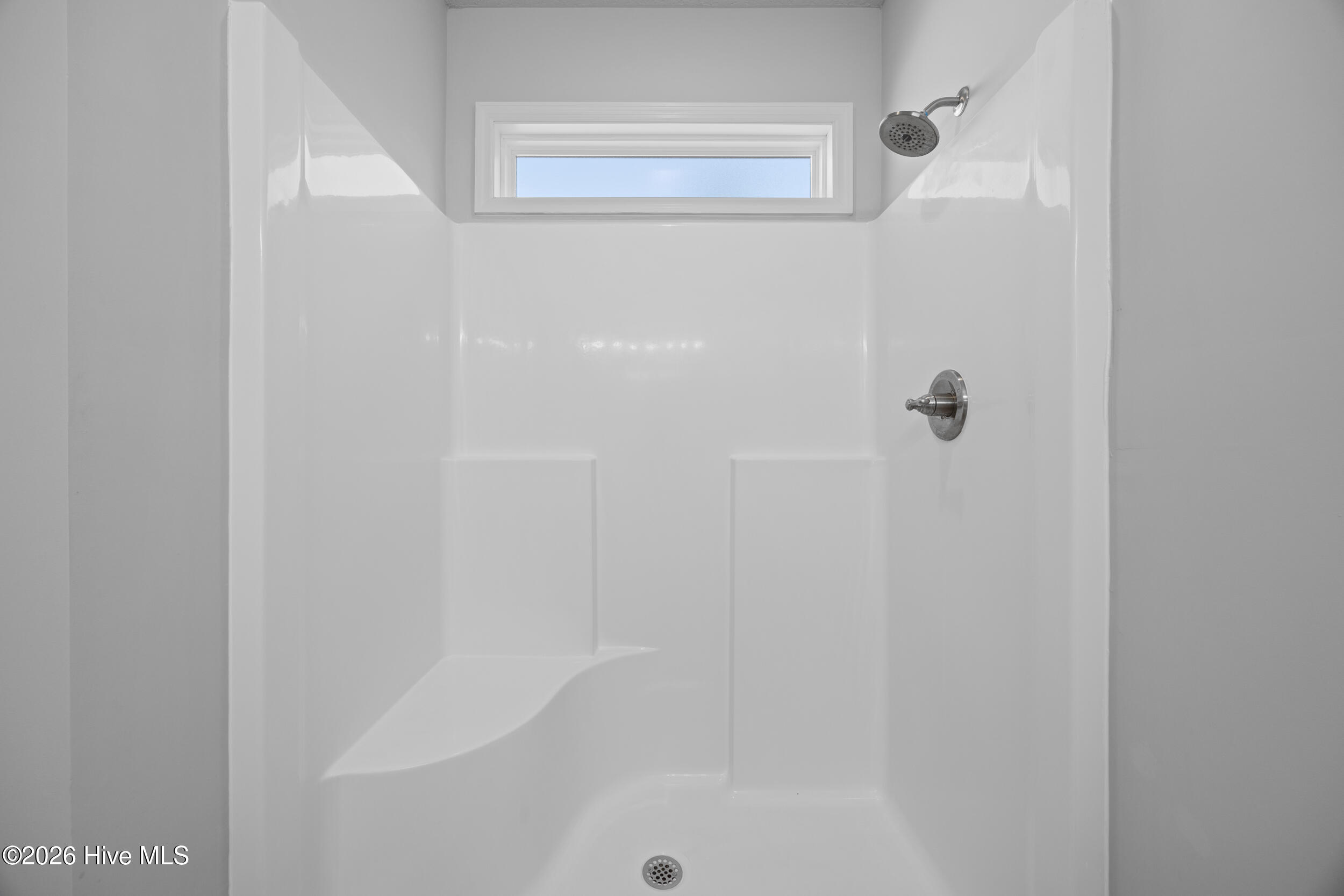 100557610 | Photo 29