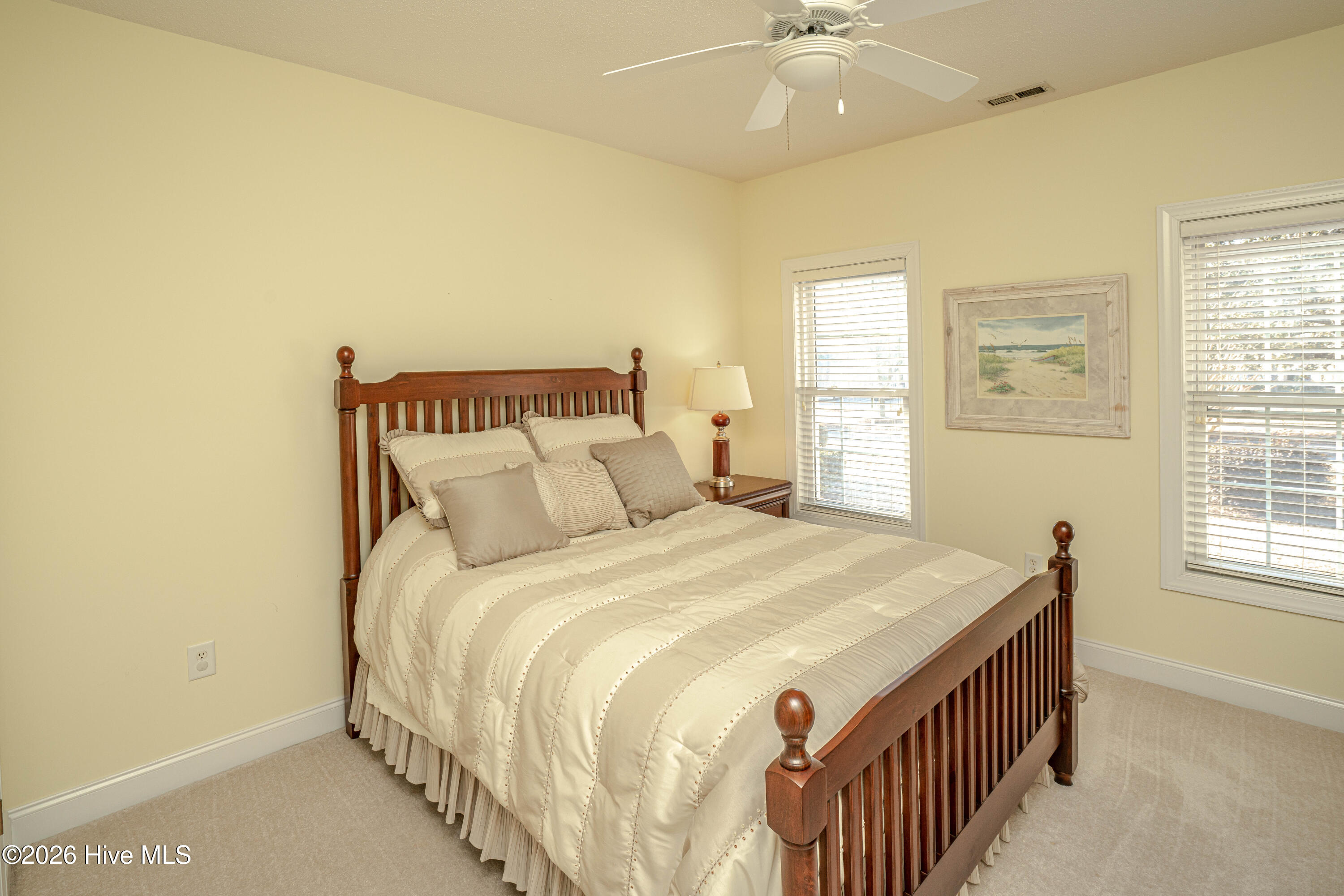 100553536 | Photo 36