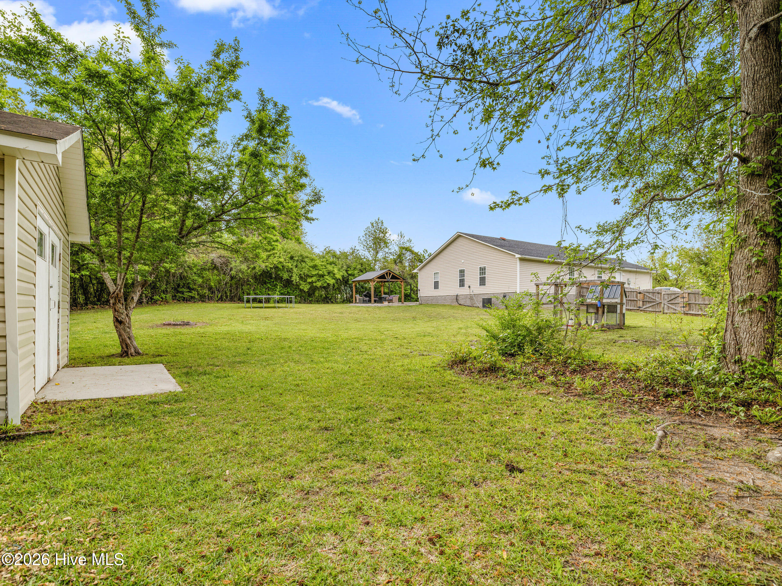 100567636 | Photo 41