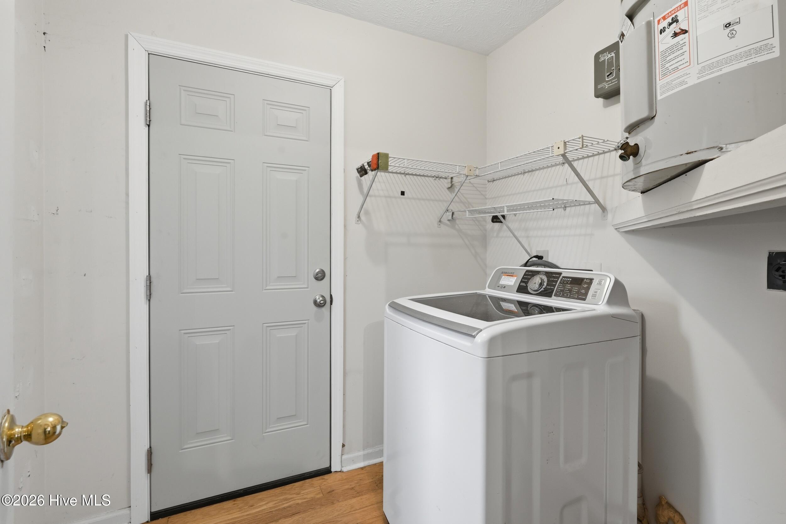 100559462 | Photo 16