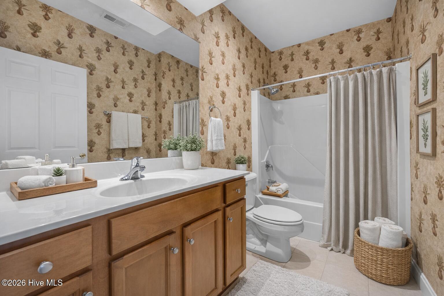 100552325 | Photo 39