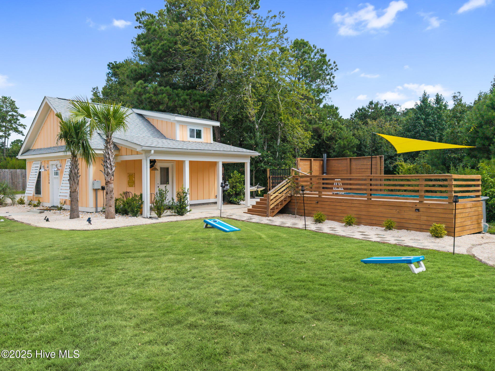 100537290 | Photo 10