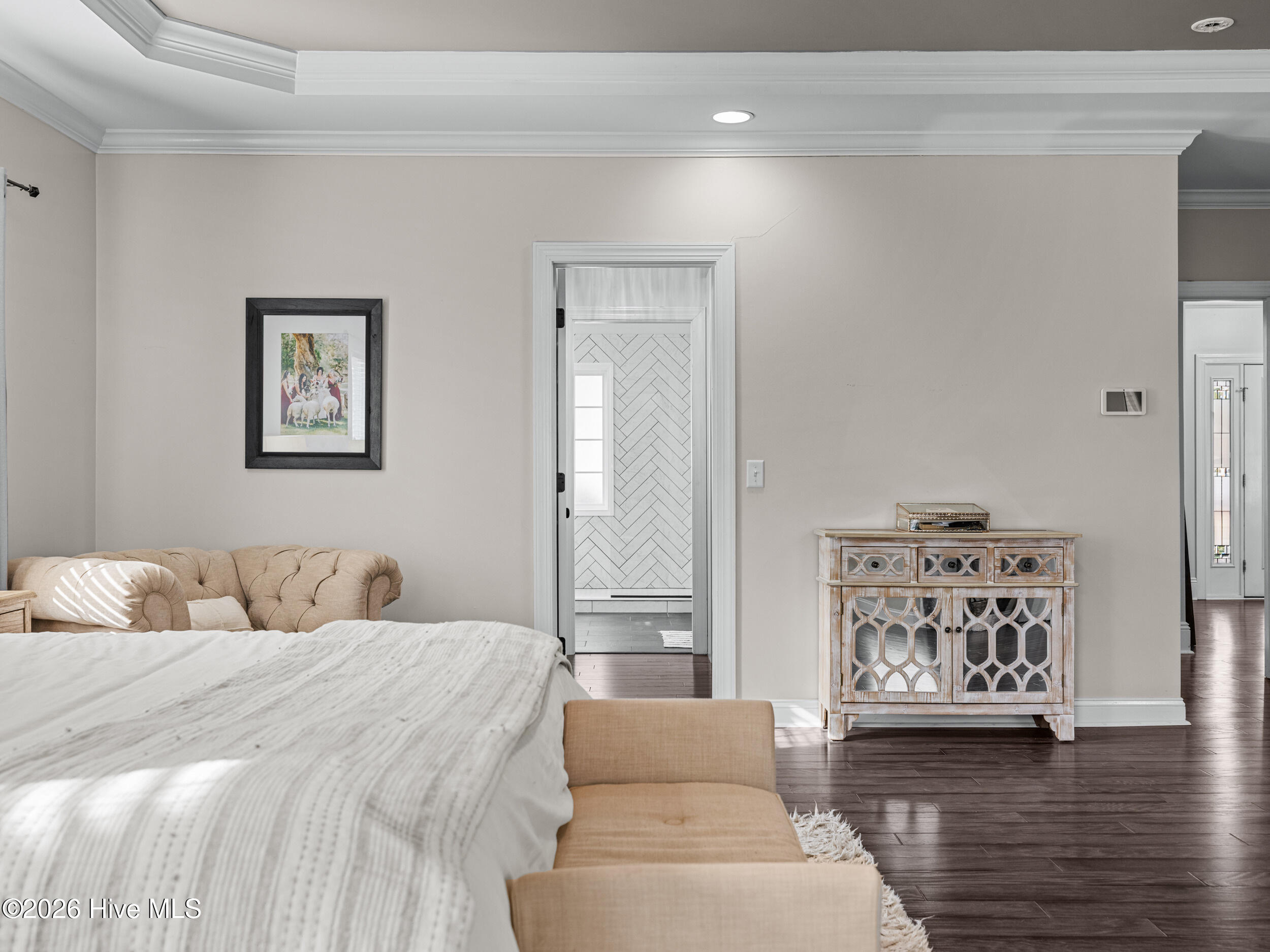 100557590 | Photo 42