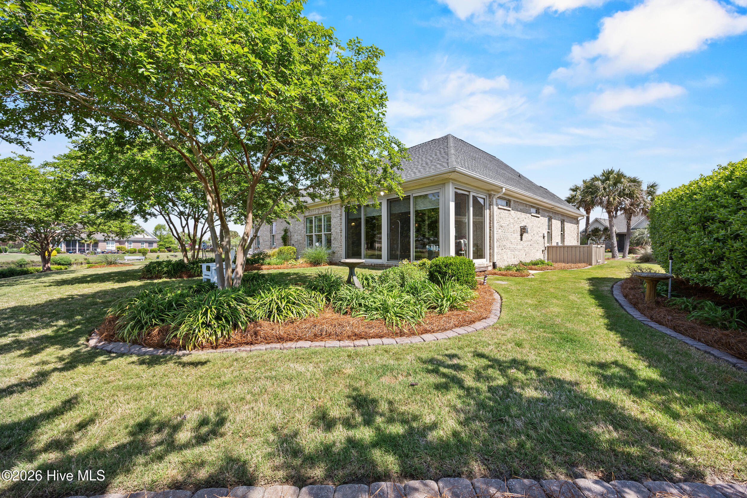 100566024 | Photo 41