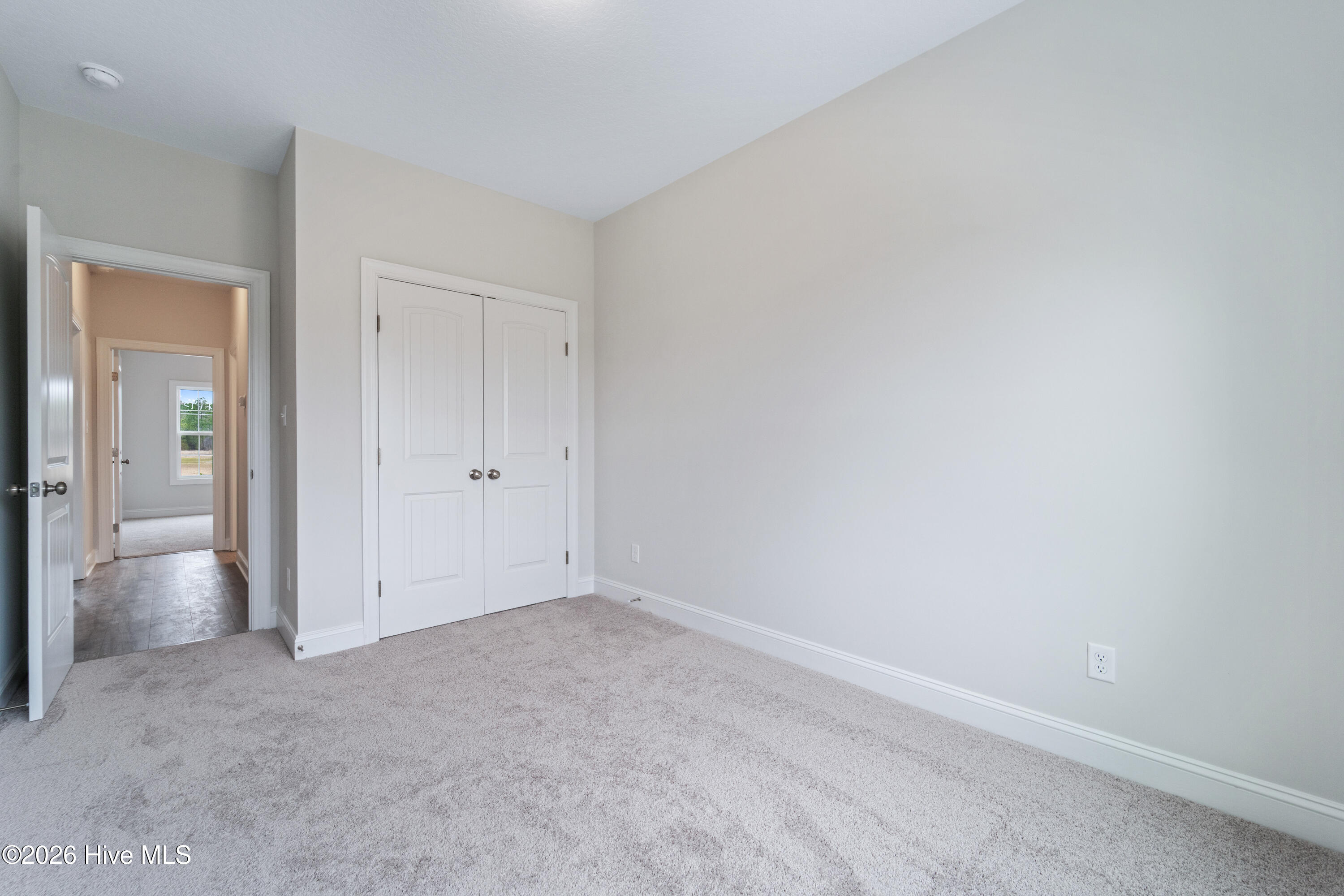 100523498 | Photo 23