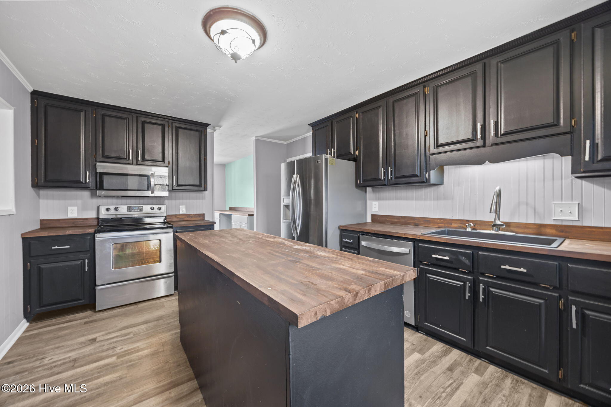 100553623 | Photo 18