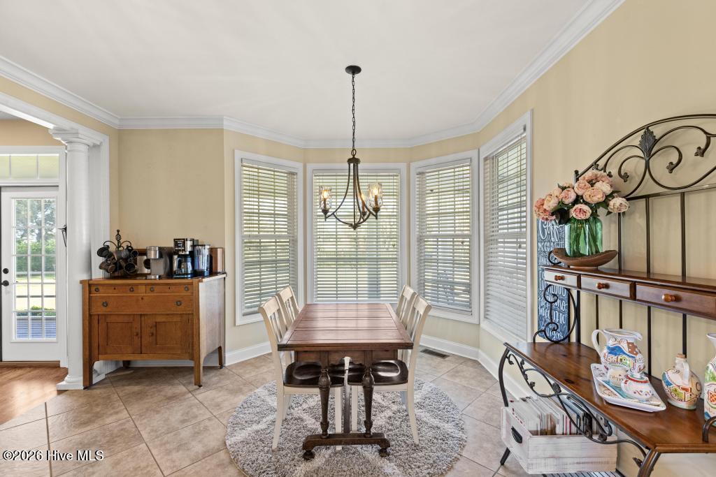 100570572 | Photo 18