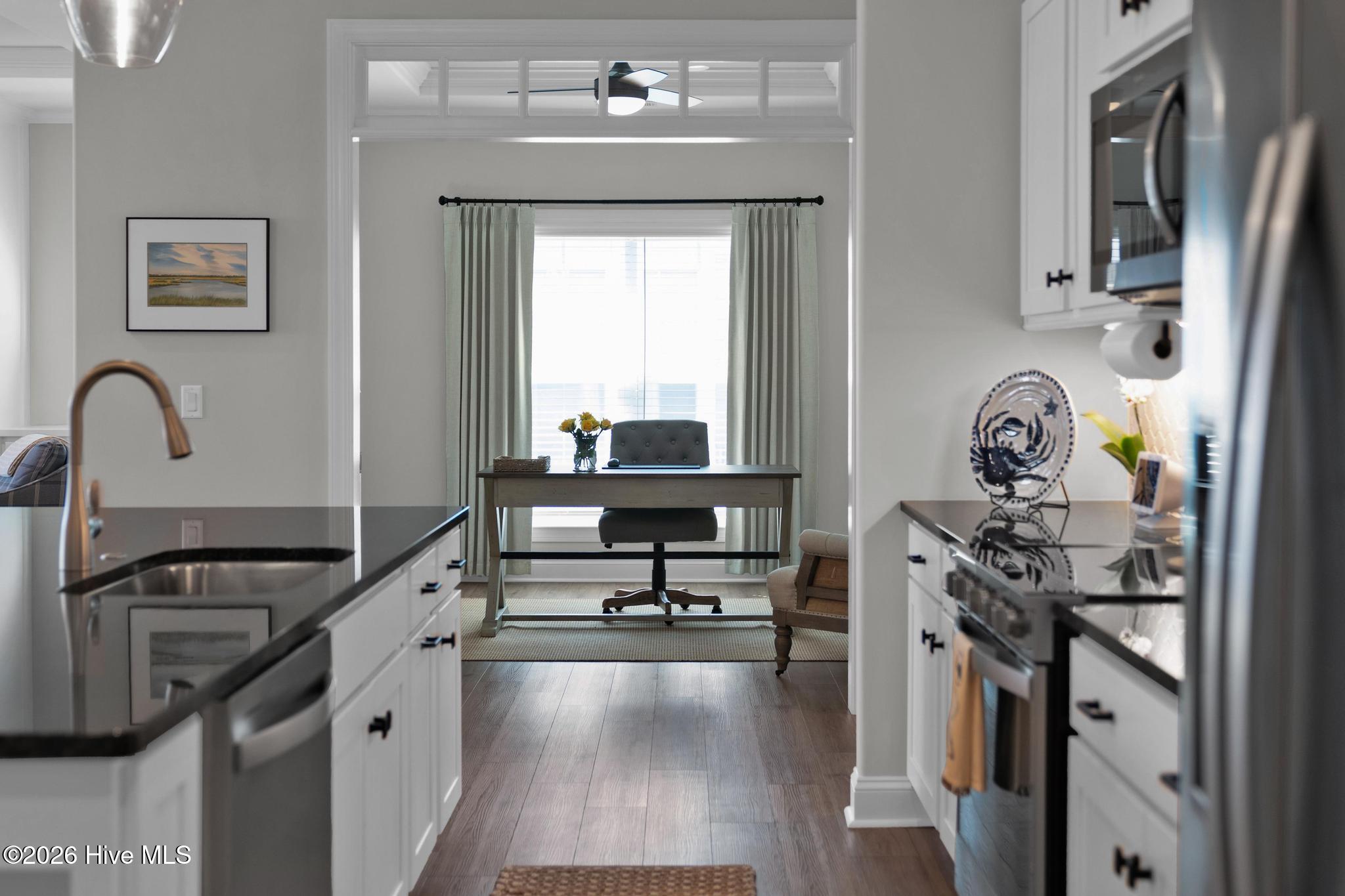 100567650 | Photo 12