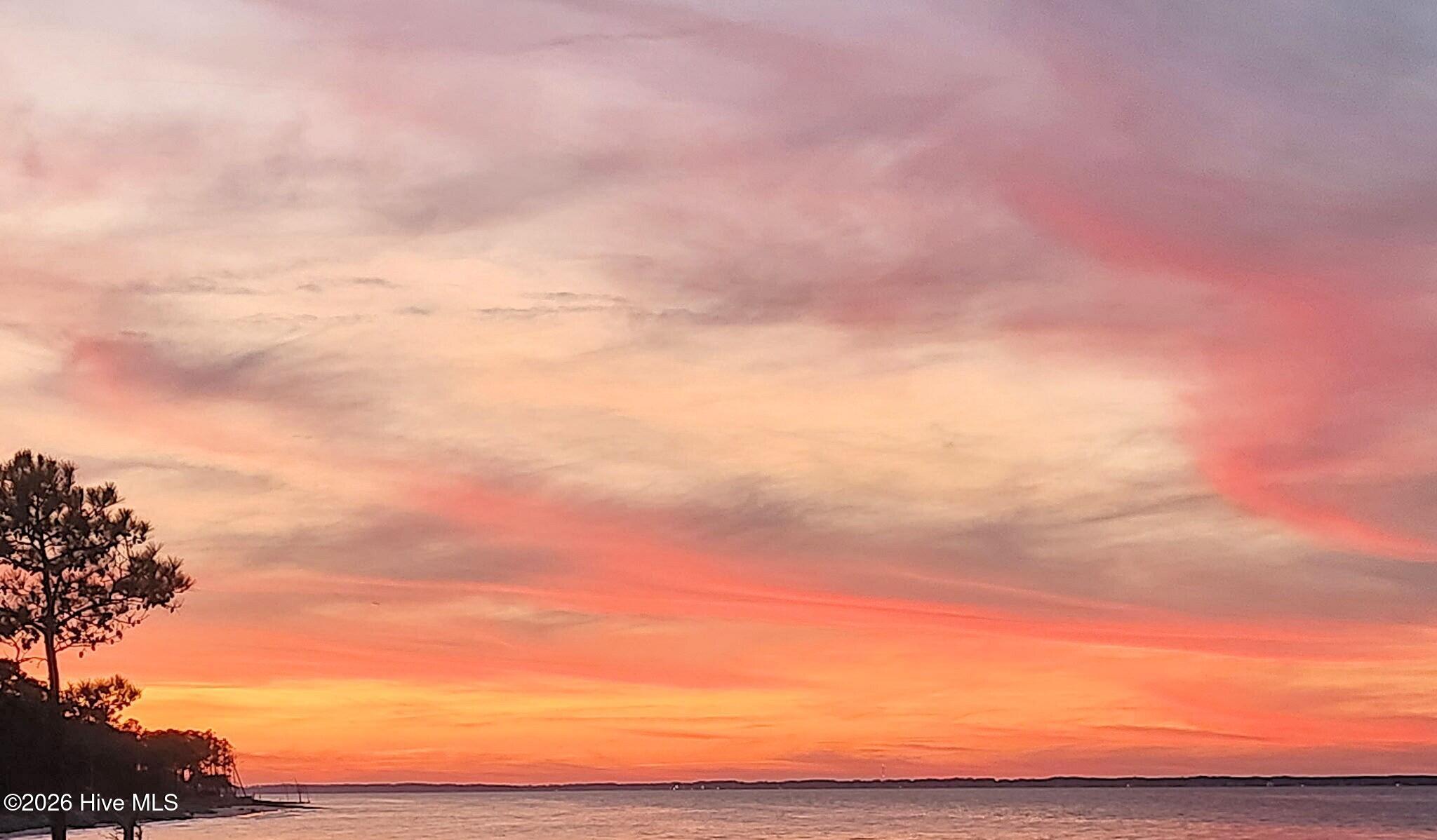 Sandy Point Sunsey