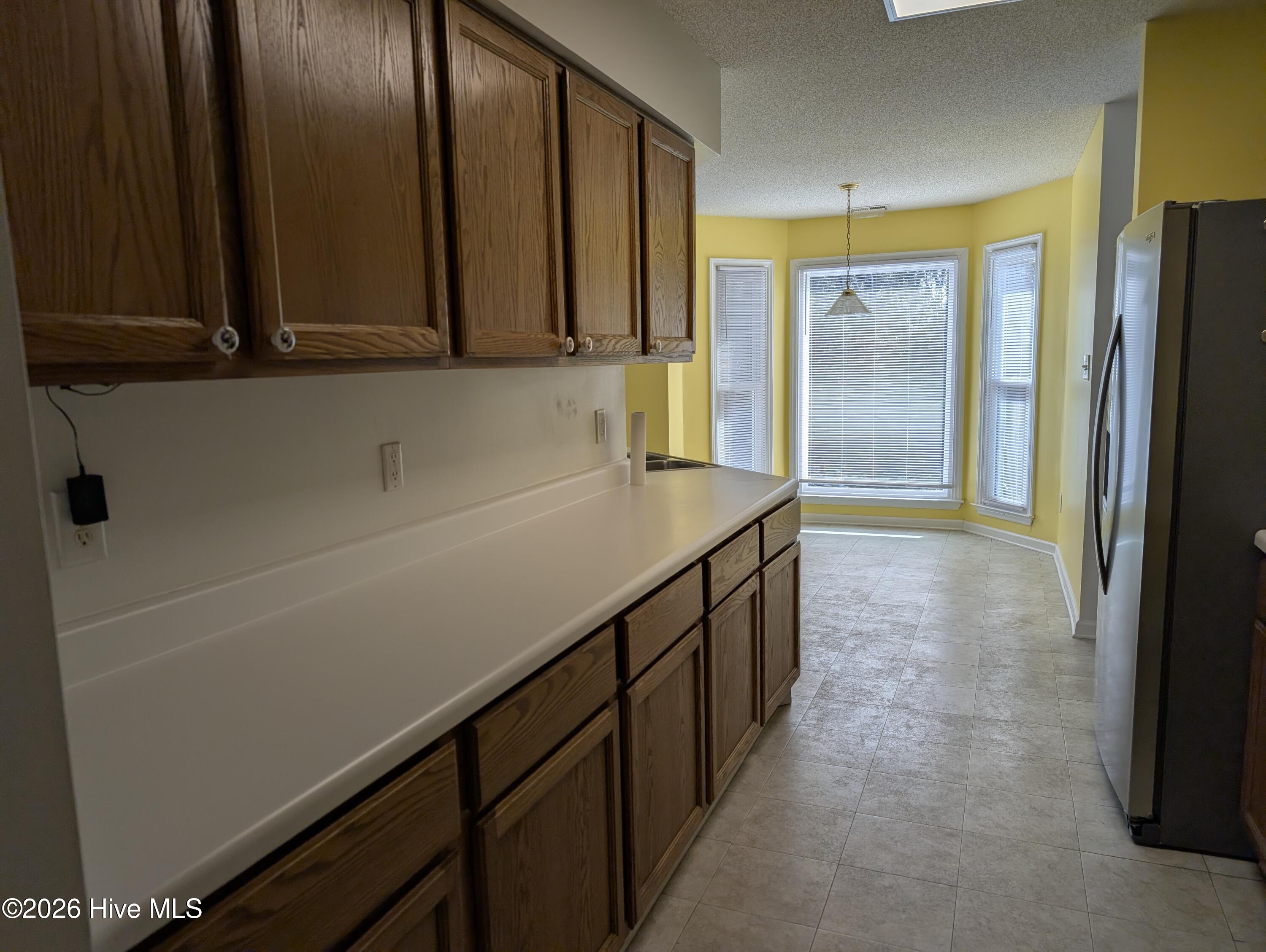 100561832 | Photo 14