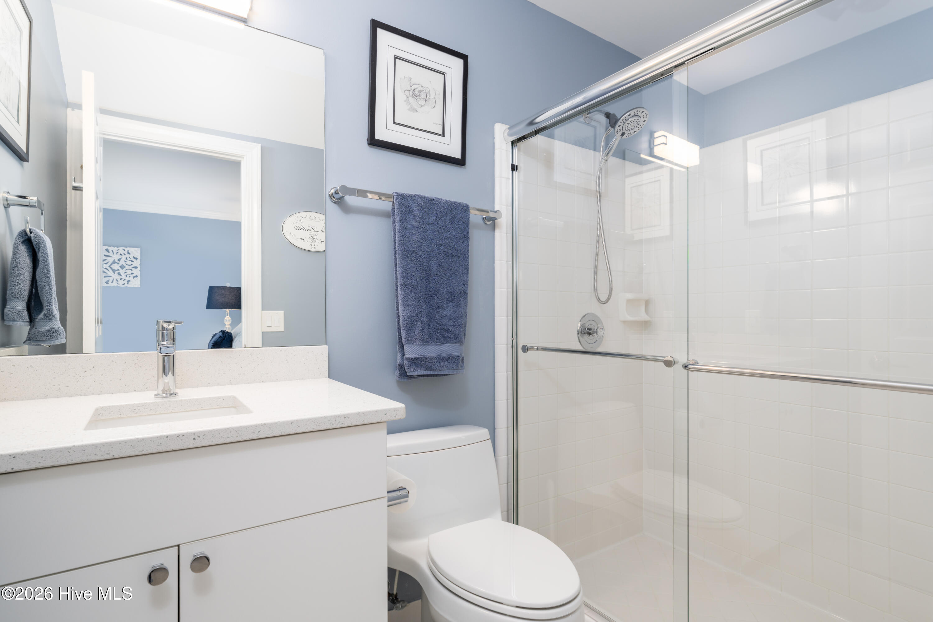 100553982 | Photo 34