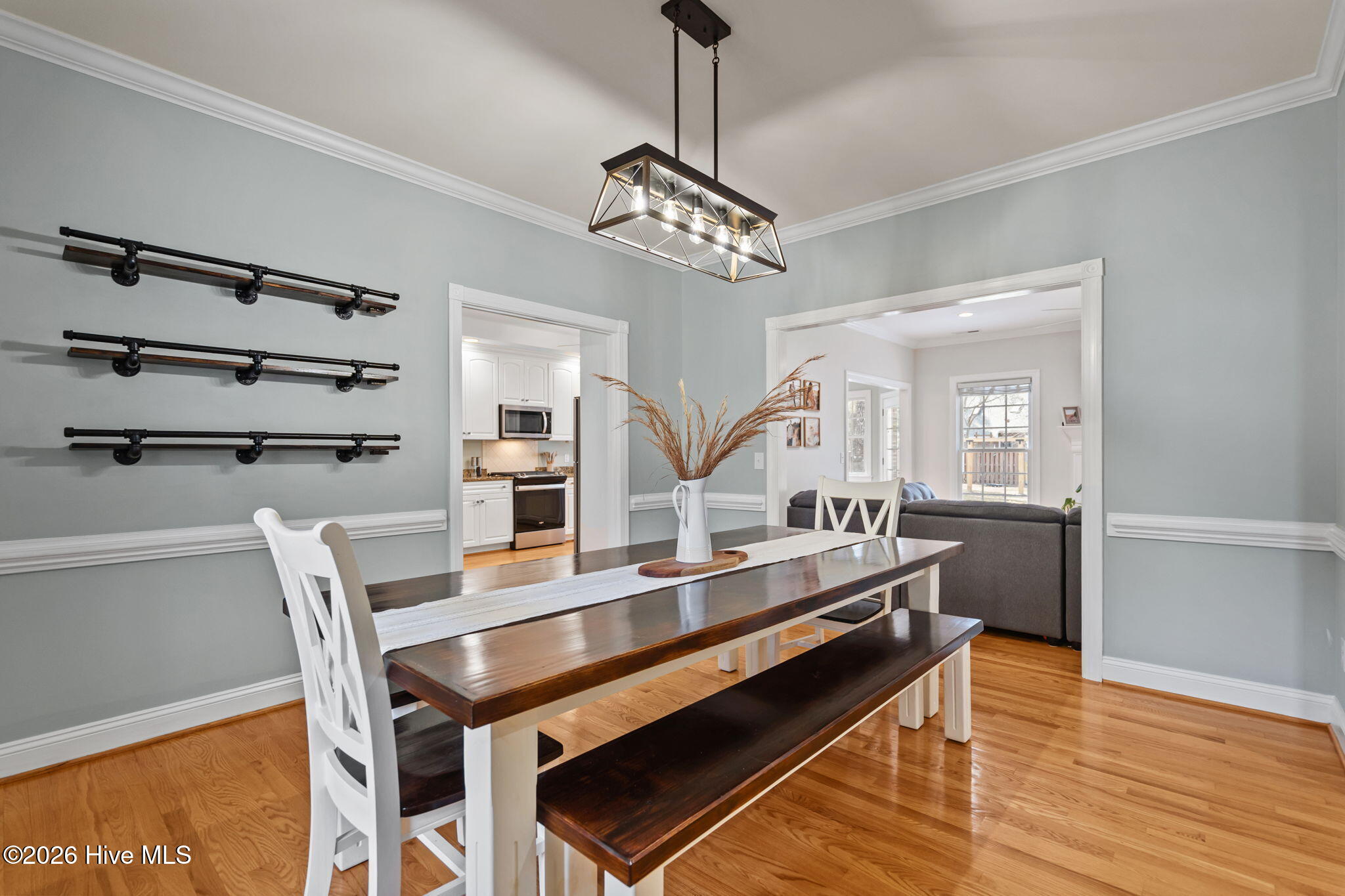 100562607 | Photo 19