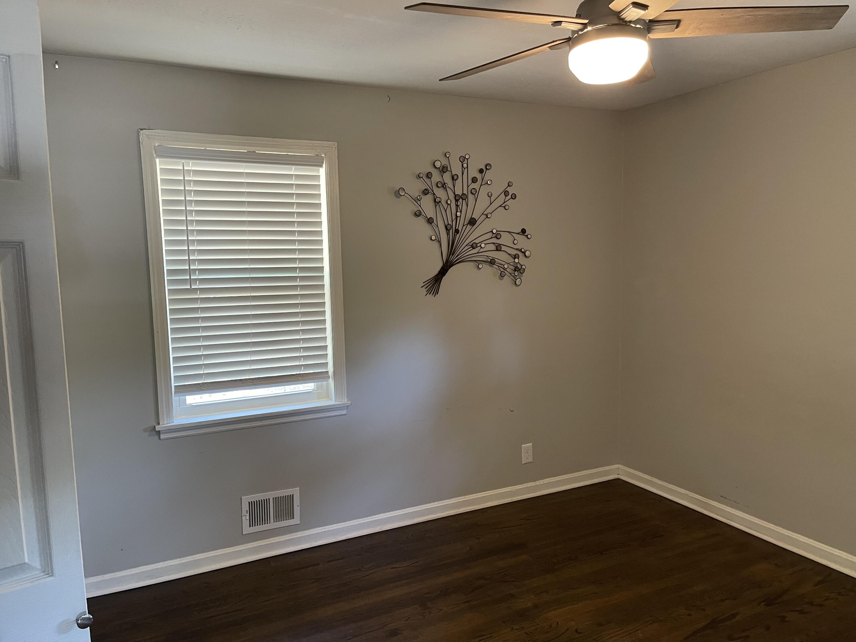 FFFFB030-1CCA-4F6D-AAB9-94BA8CDD9E74