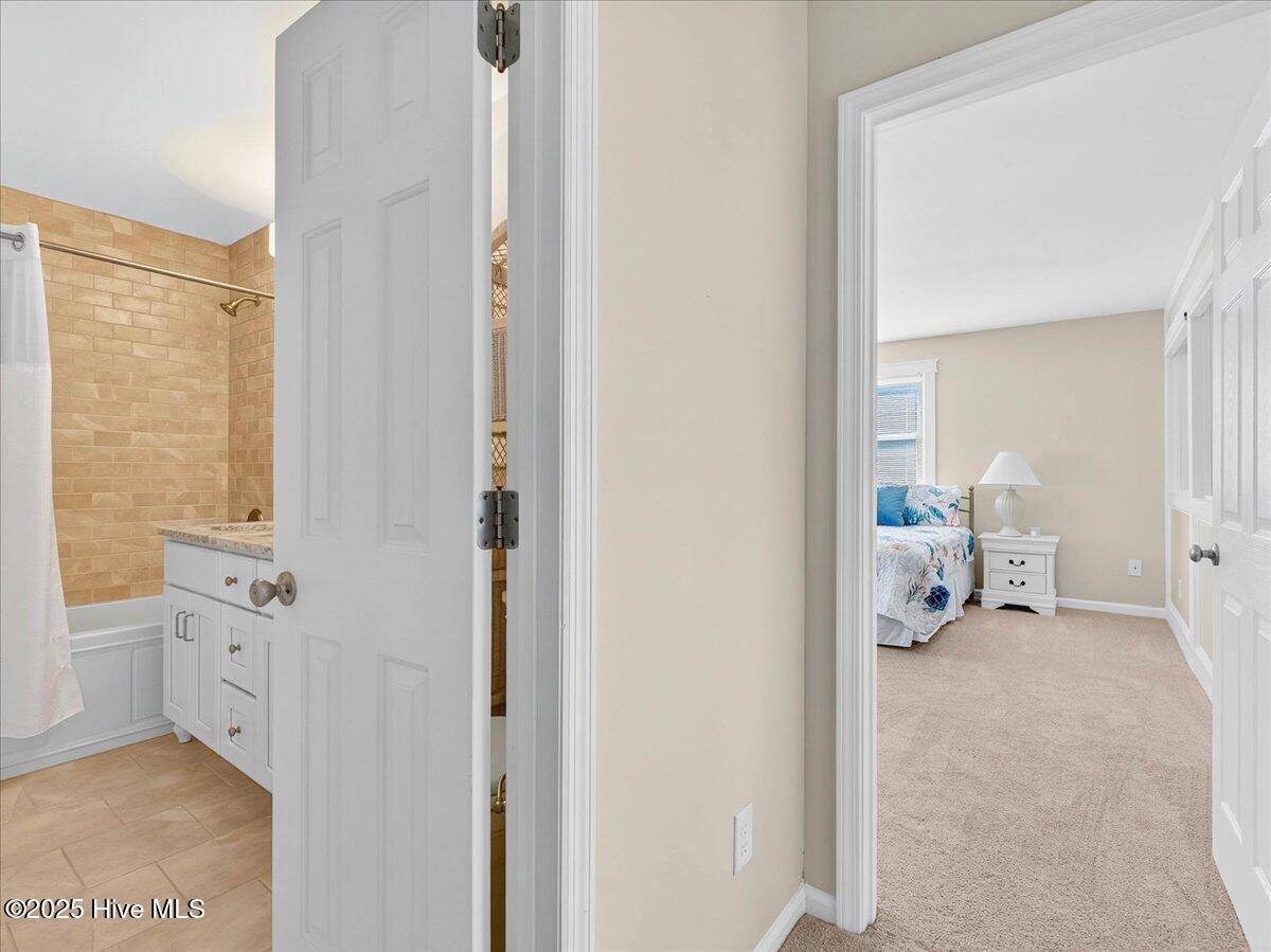 100521504 | Photo 33