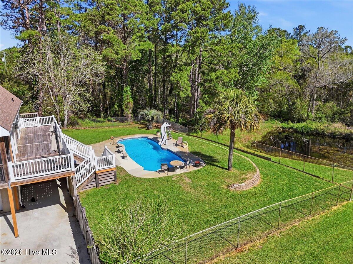 100566130 | Photo 61