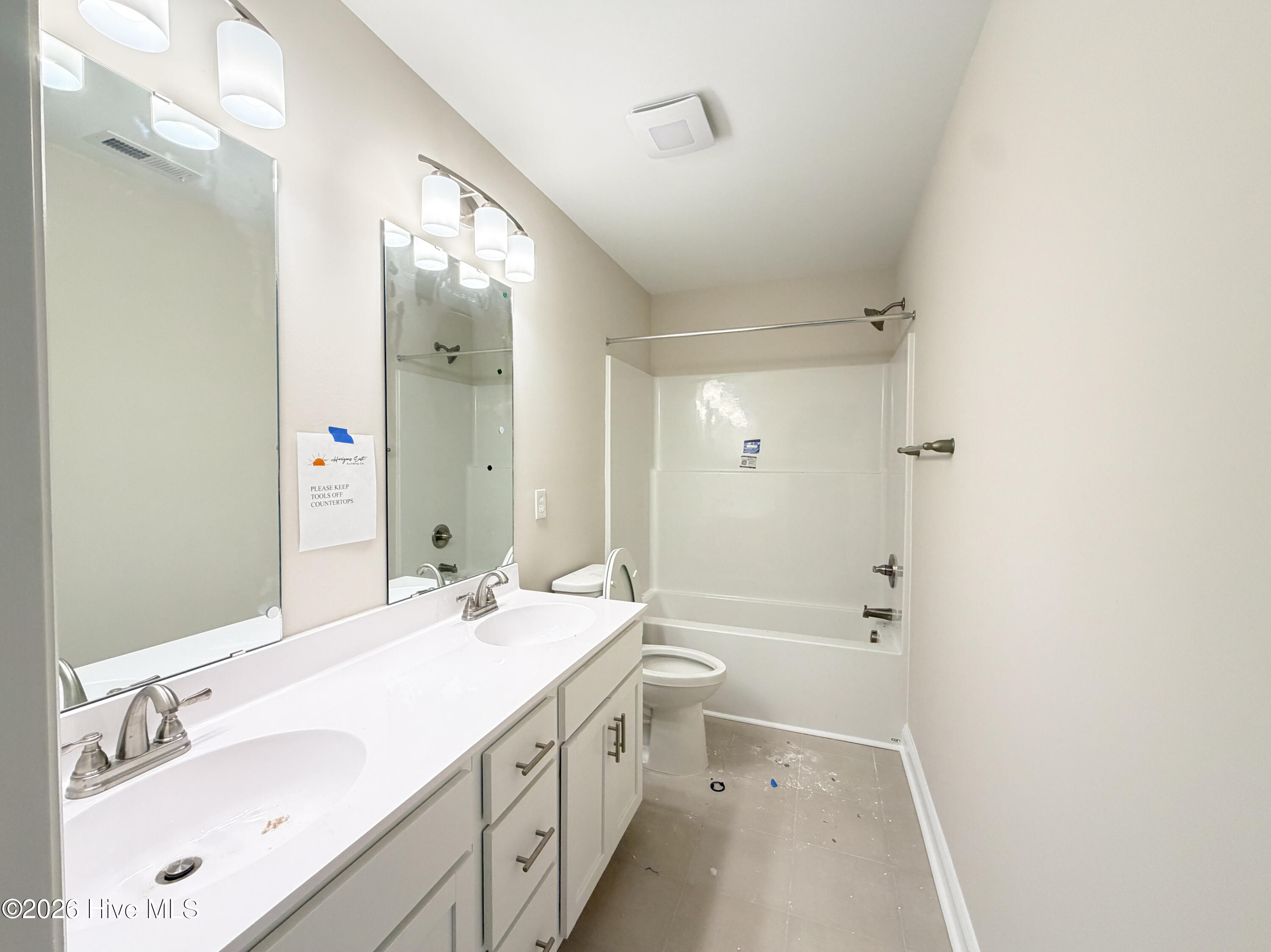 100552210 | Photo 22